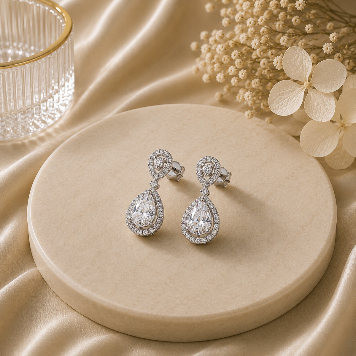 Why Modern Brides Still Can’t Stop Choosing Oval Diamonds