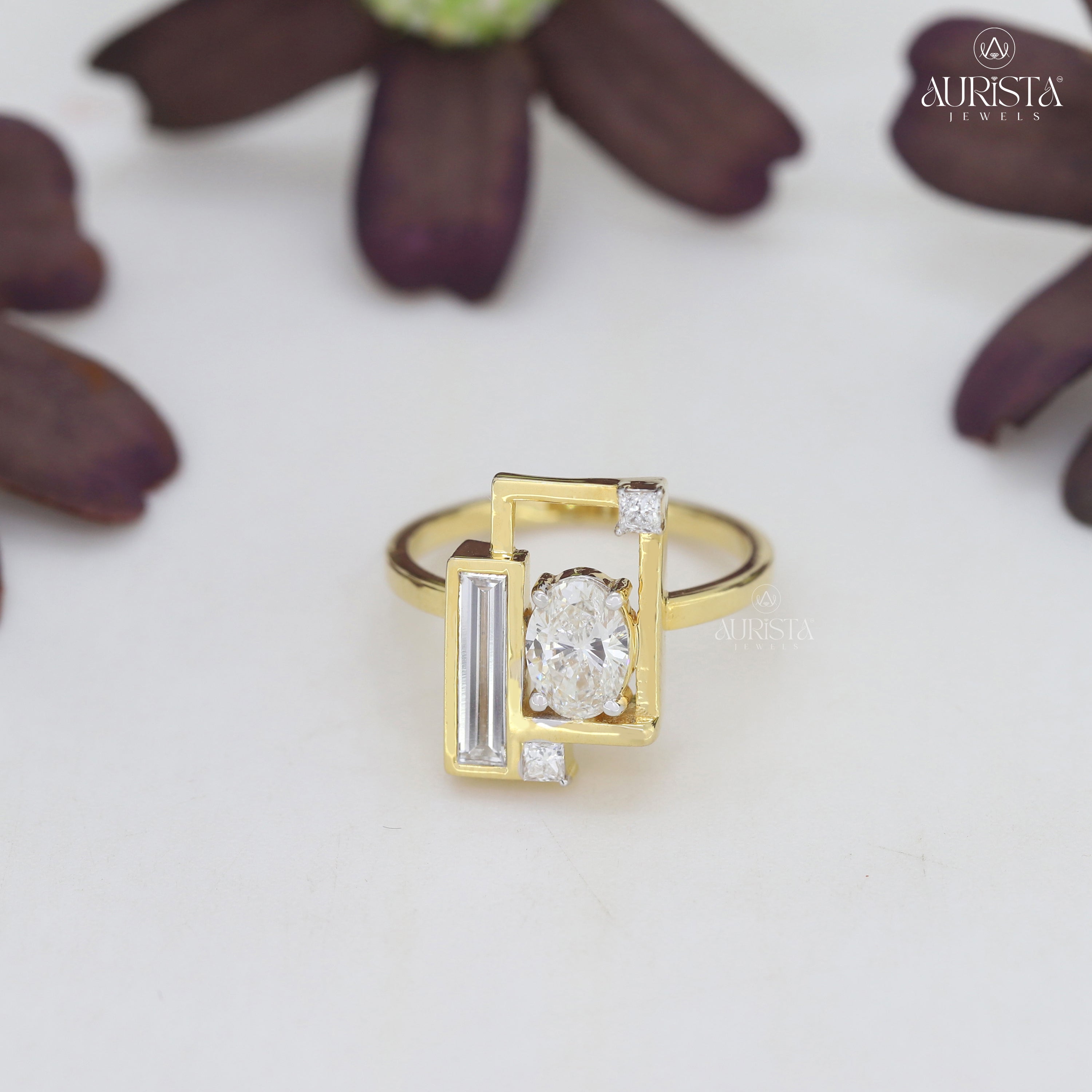Timeless Promise – Yellow Gold Ring with MIx Diamond