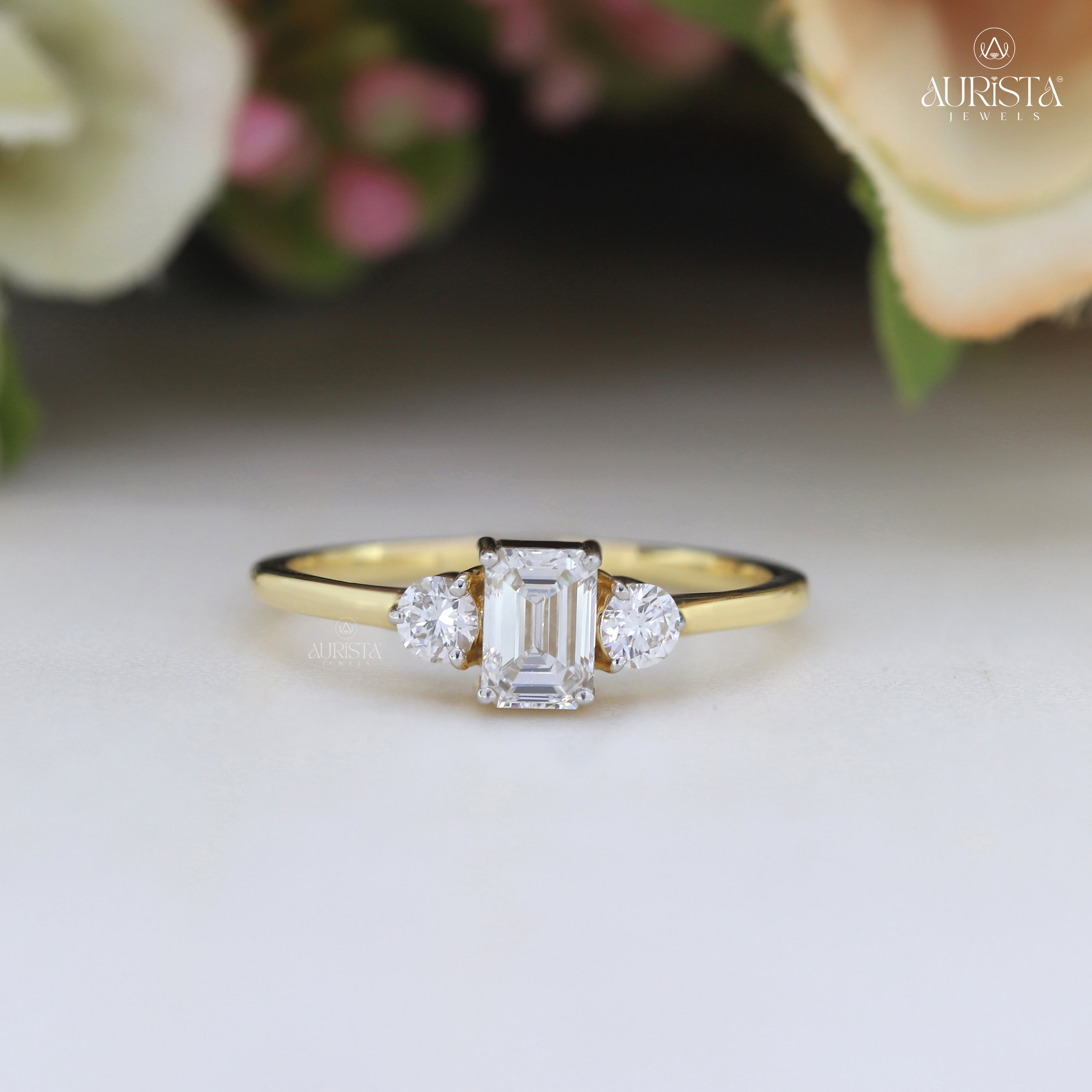 Hold Forever Close- Yellow Gold Band with Emerald White Diamond