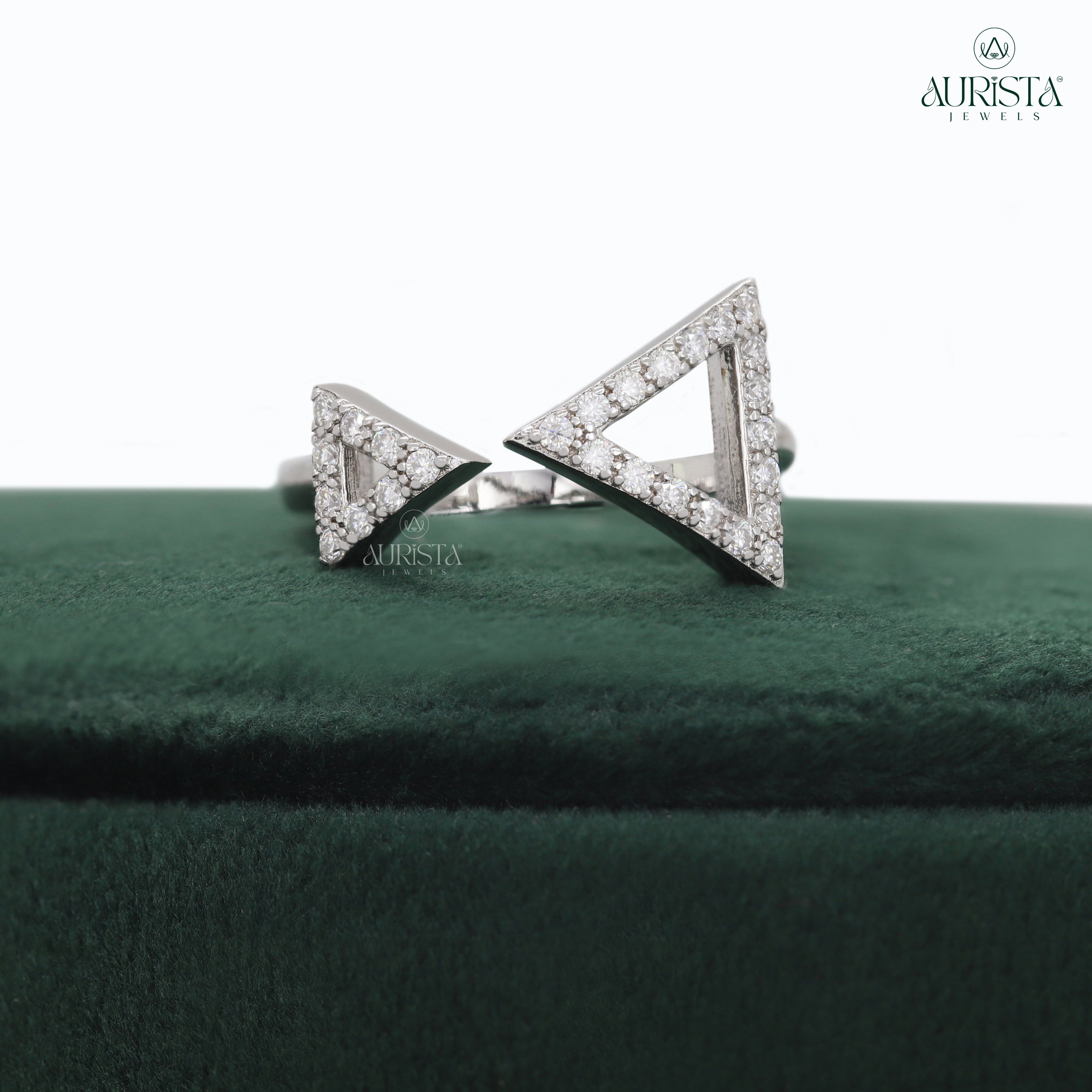 Brilliance Begins Here – White Gold Band with Round Diamond