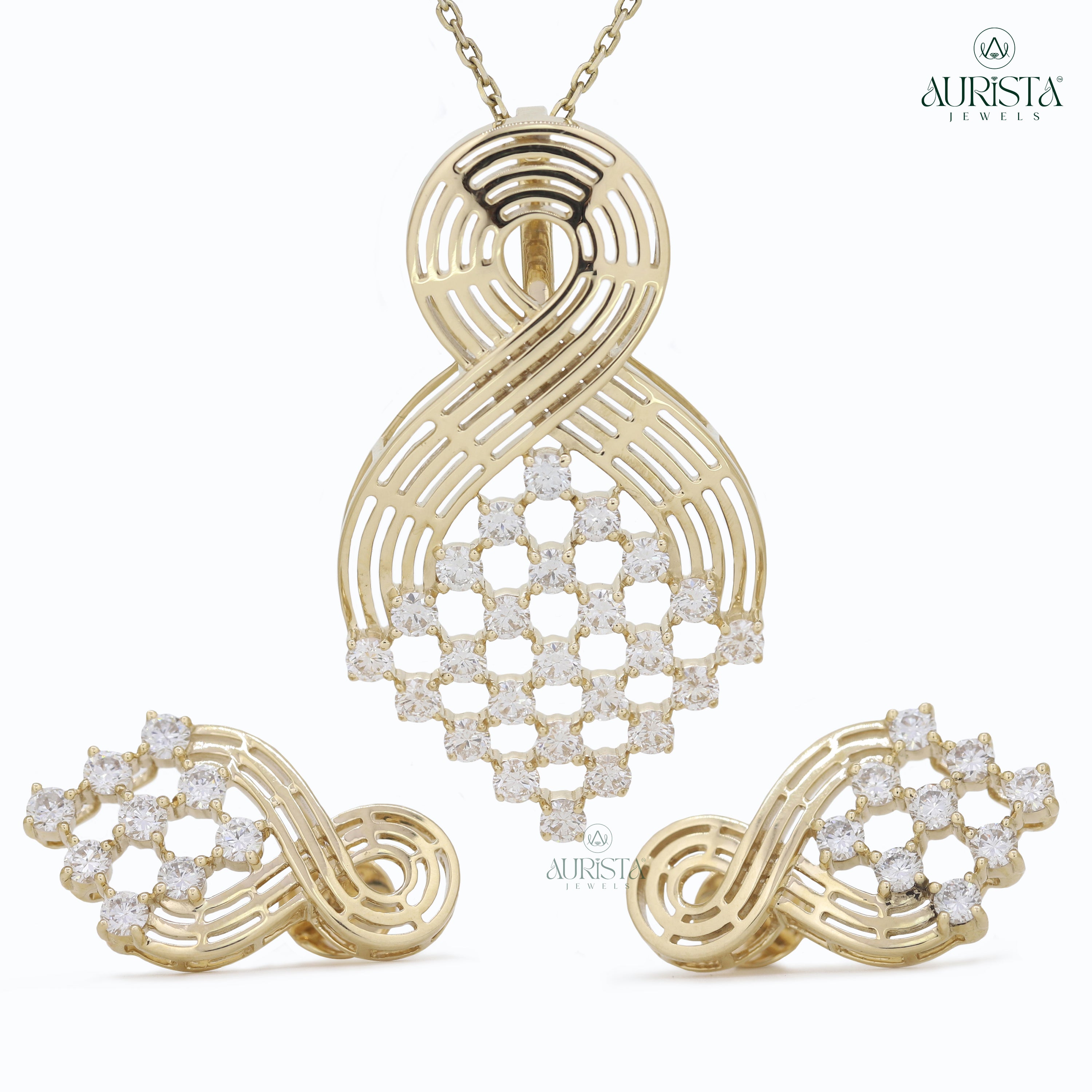 Timeless Radiance – Solid Gold Diamond Jewelry Set