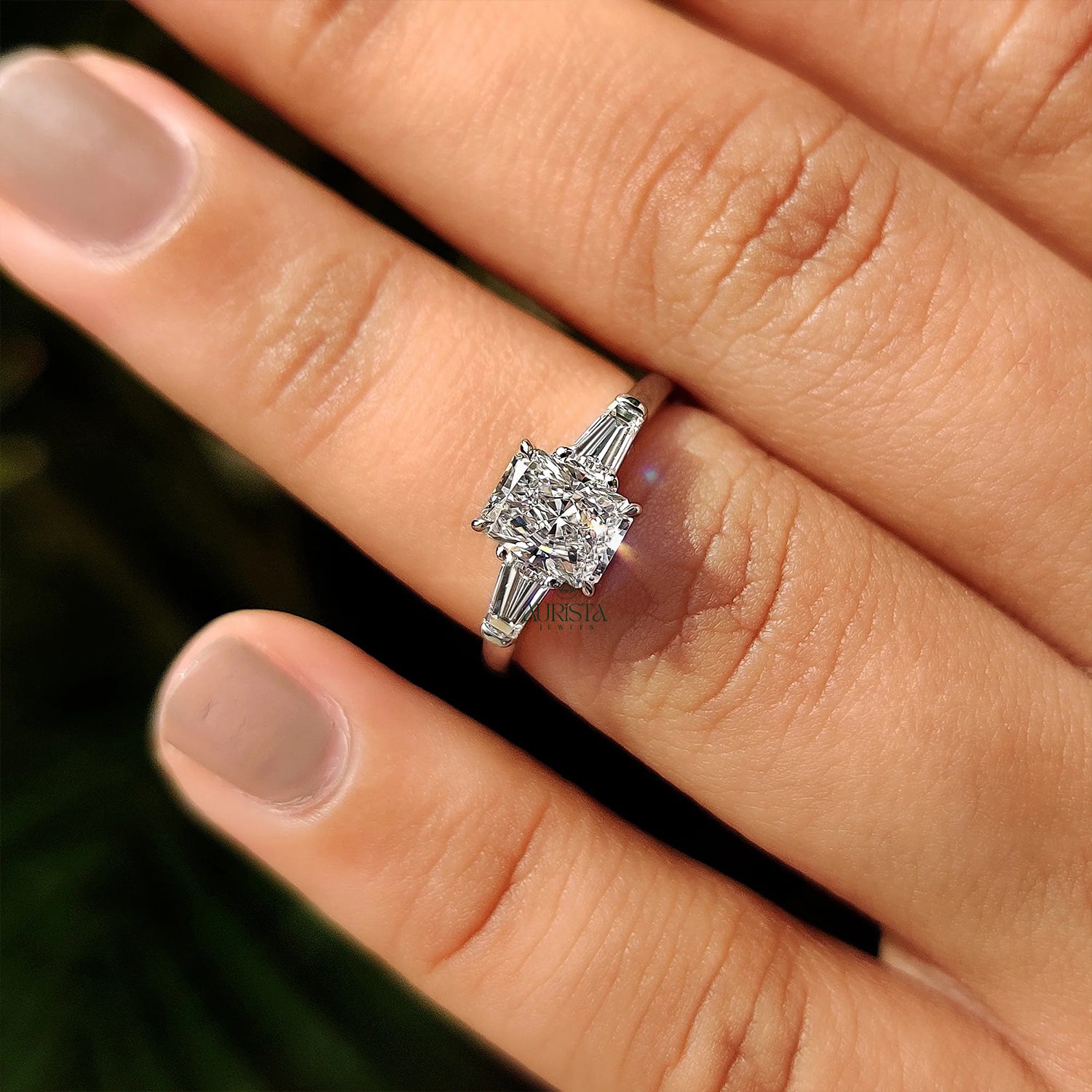 Endless Grace – Luxe Band with Radiant Diamond