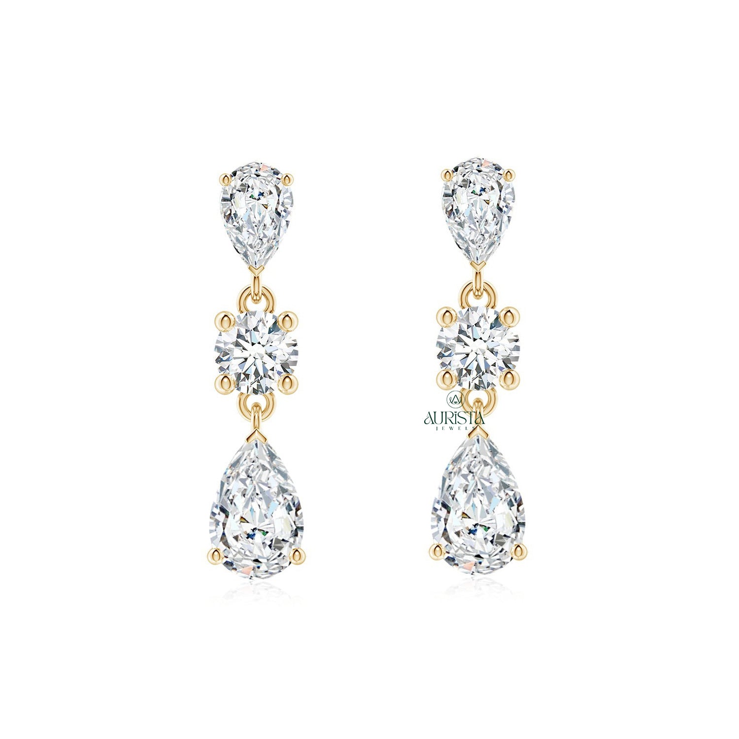 Minimal Earrings with Fine Diamond