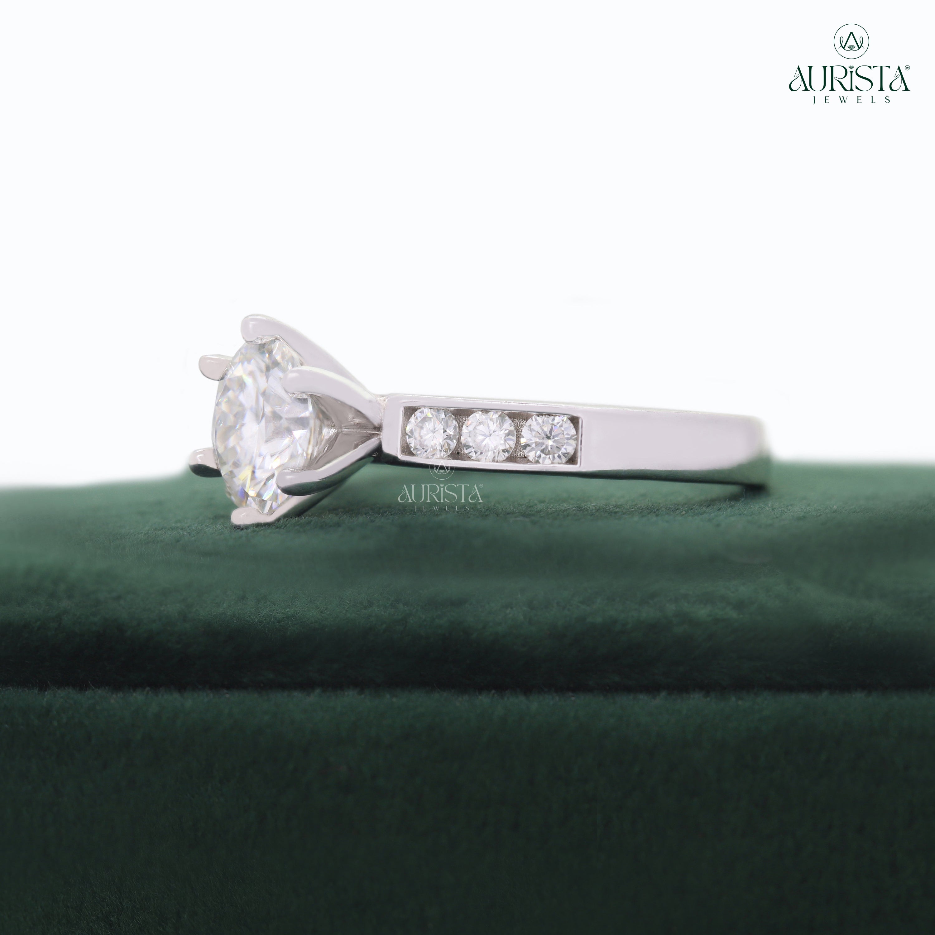 The One Ring – Round White Gold Diamond Ring