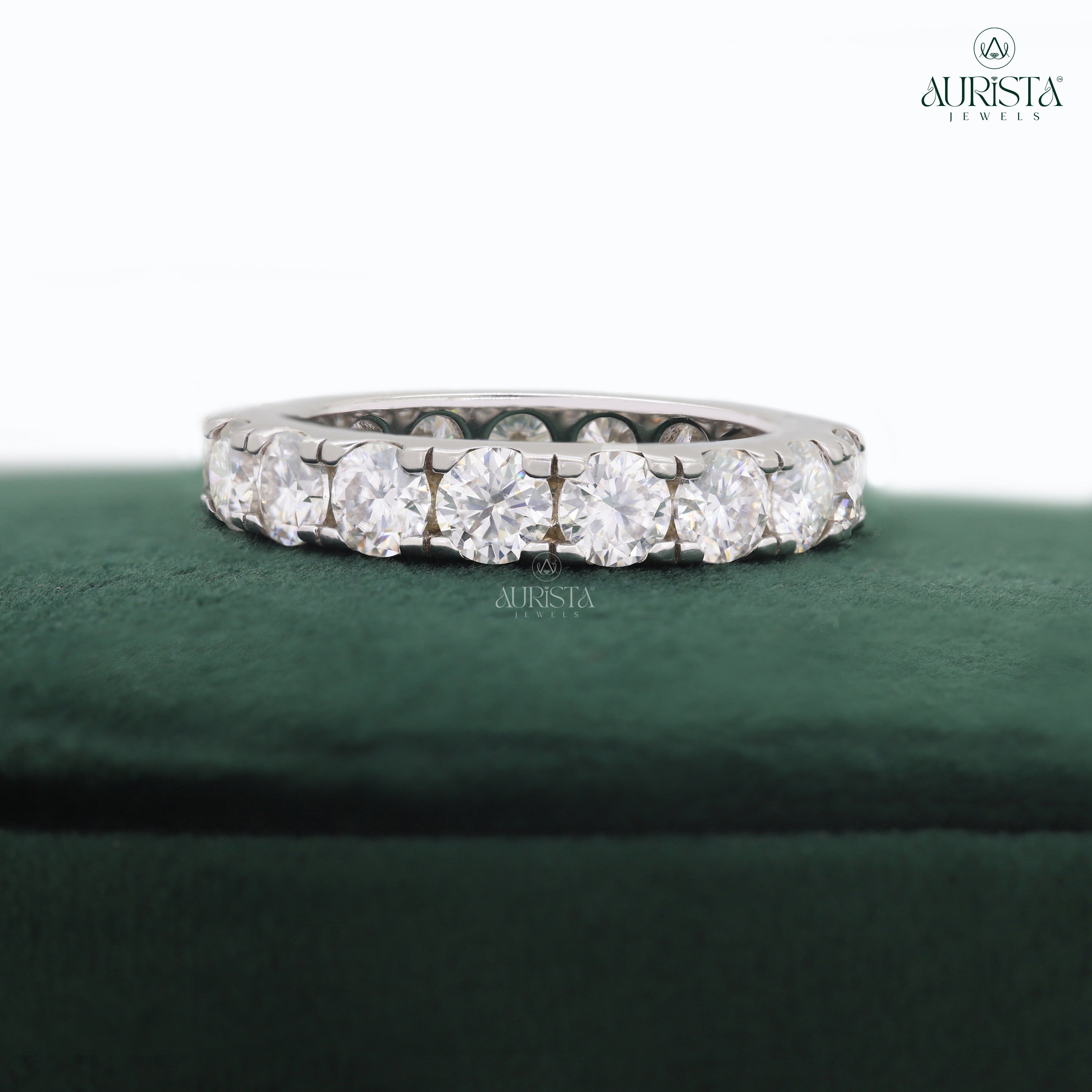 Wear Your Promise- White Gold Band with Round Diamond