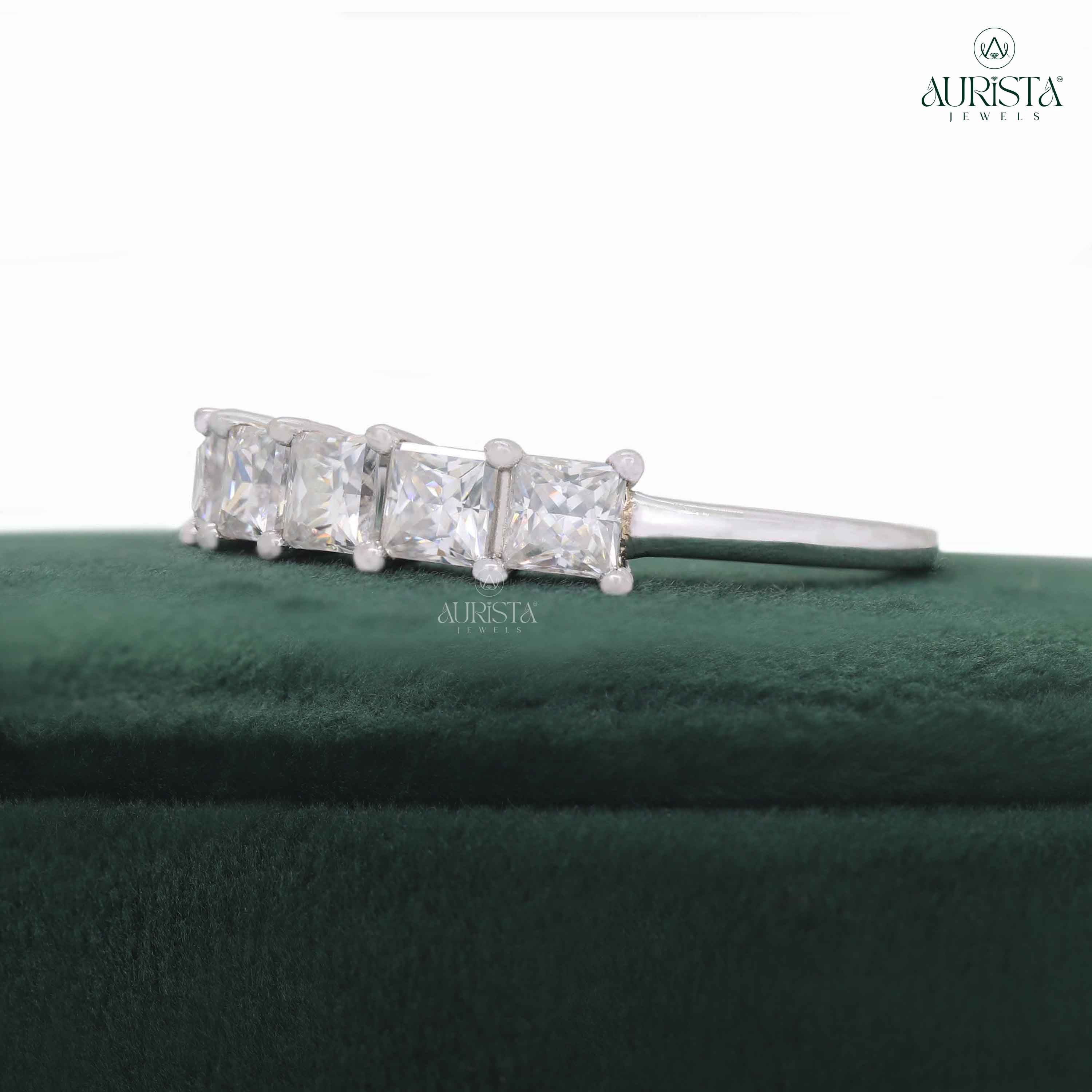 Timeless Spark – White Gold Band with Princess Diamond