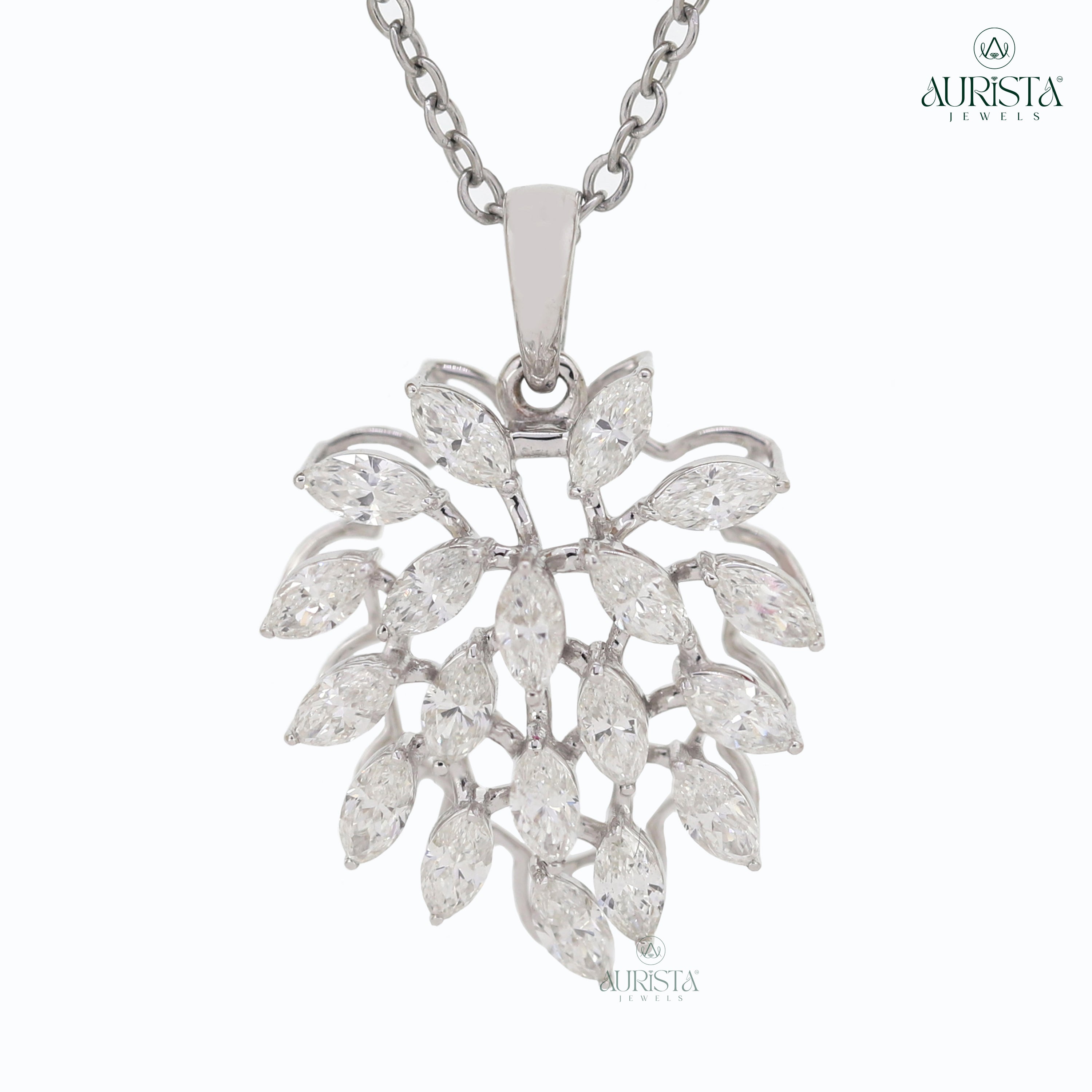 Dazzling Bloom – Yellow Gold Cluster Diamond Jewelry Set