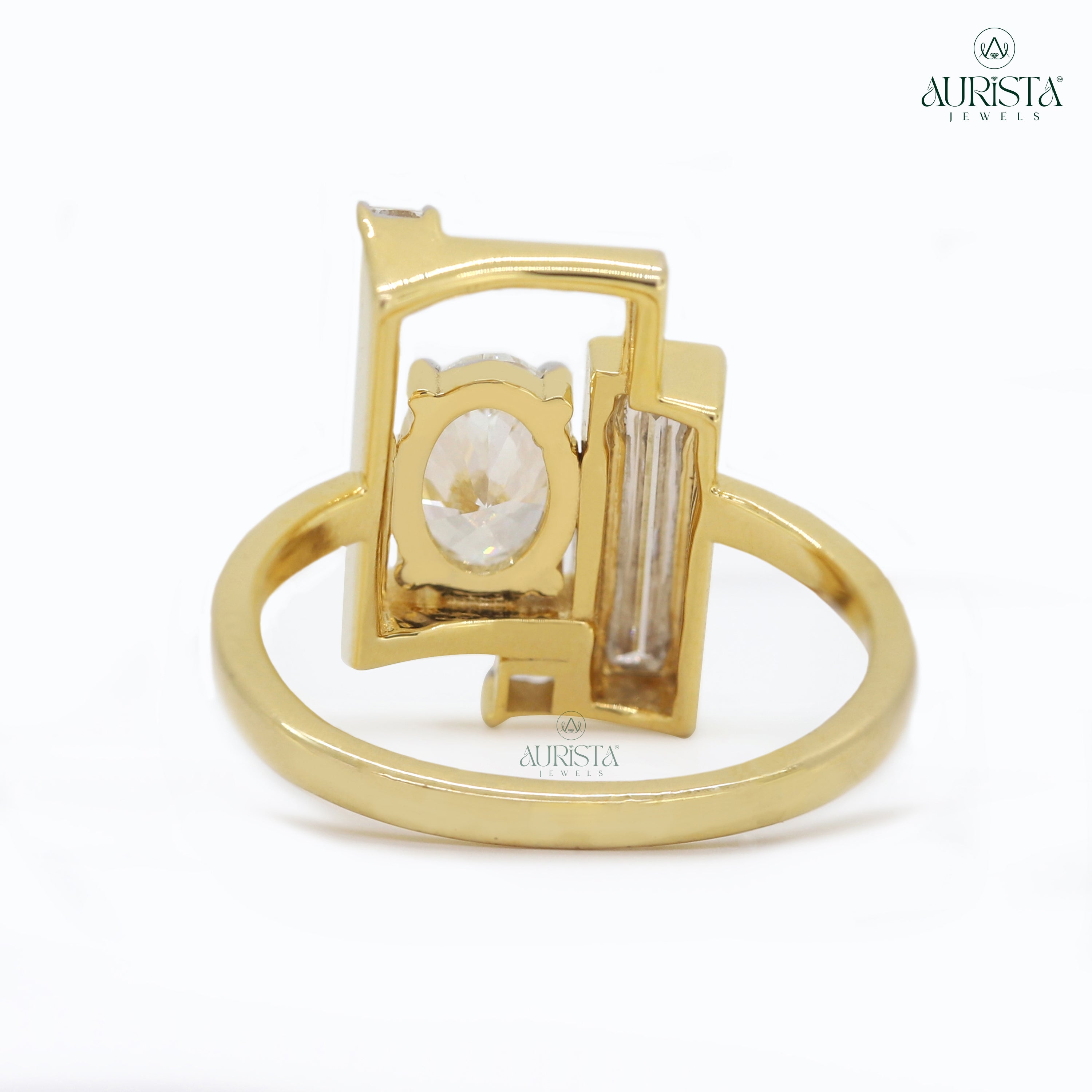 Timeless Promise – Yellow Gold Ring with MIx Diamond