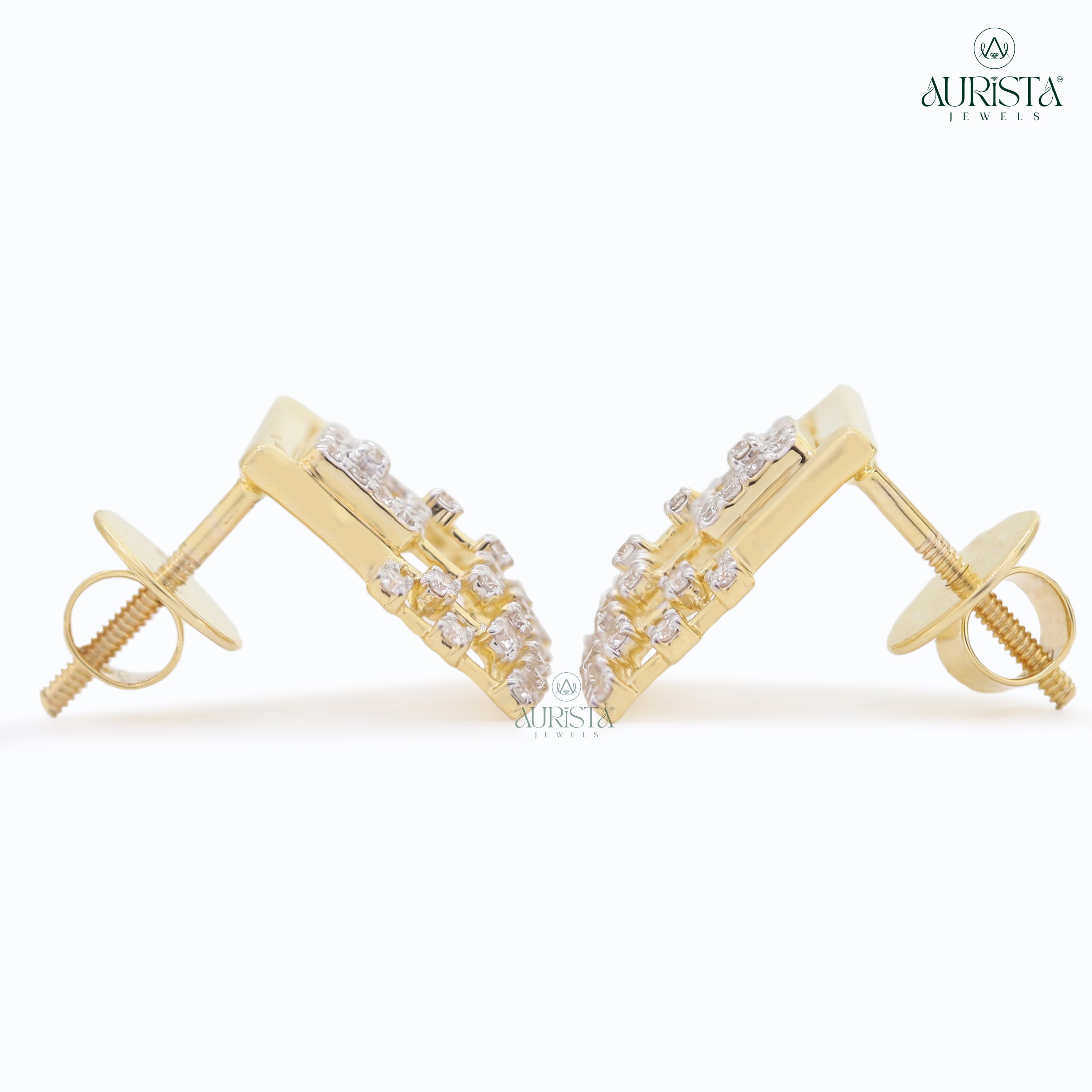 Geometric Floral Fusion – Yellow Gold Round Diamond Jewelry Set