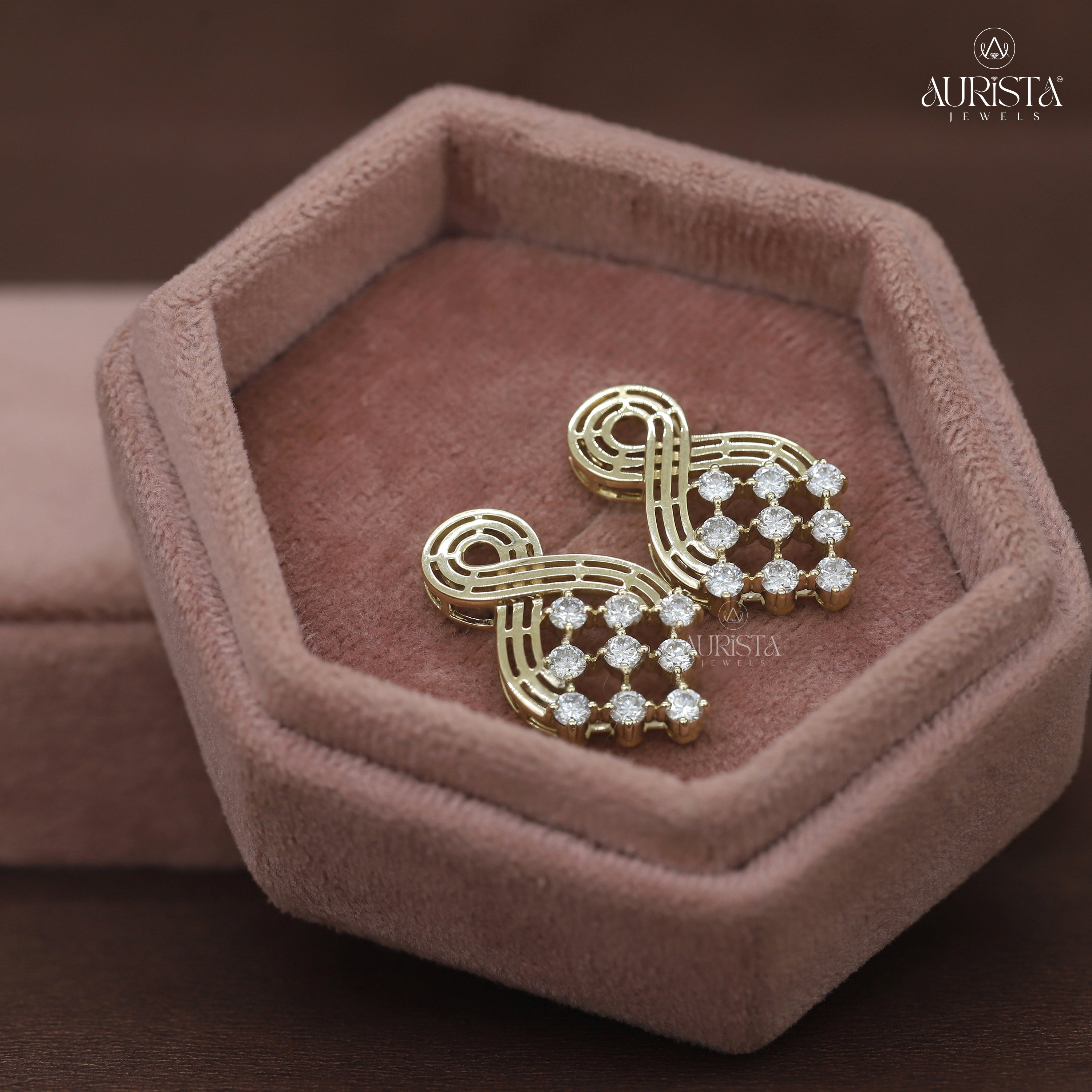 Endless Shine – Solid Gold Diamond Jewelry Set