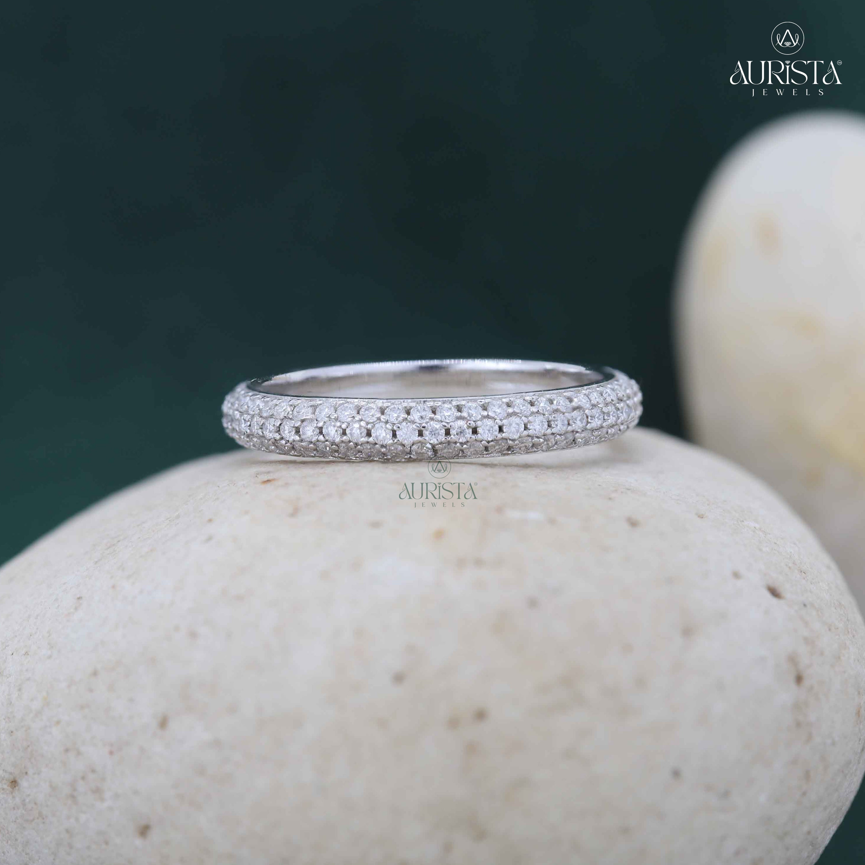 Line of Light- White Gold Band with Round Diamond