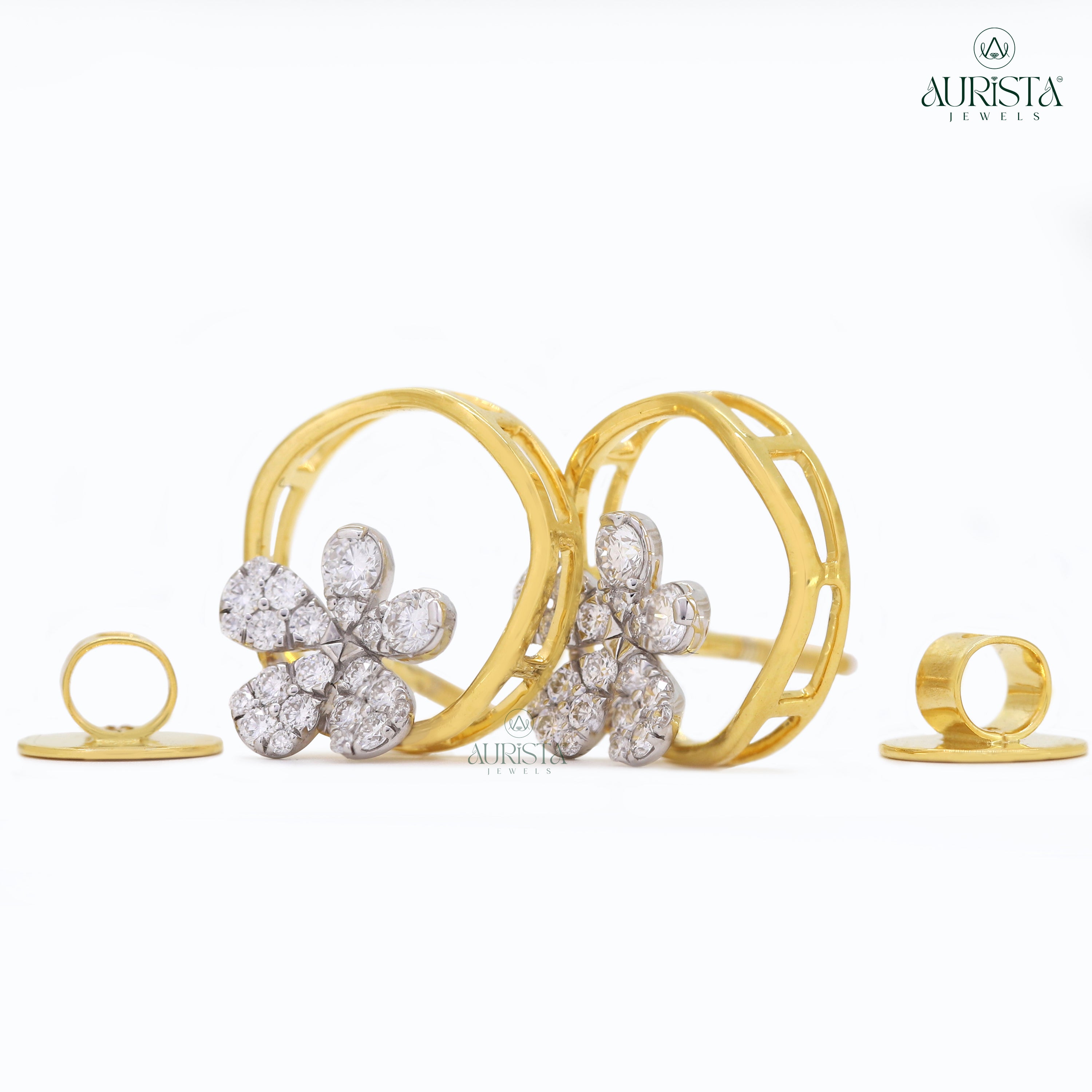 Round Floral Design Diamond Jewelry Set in Yellow Gold