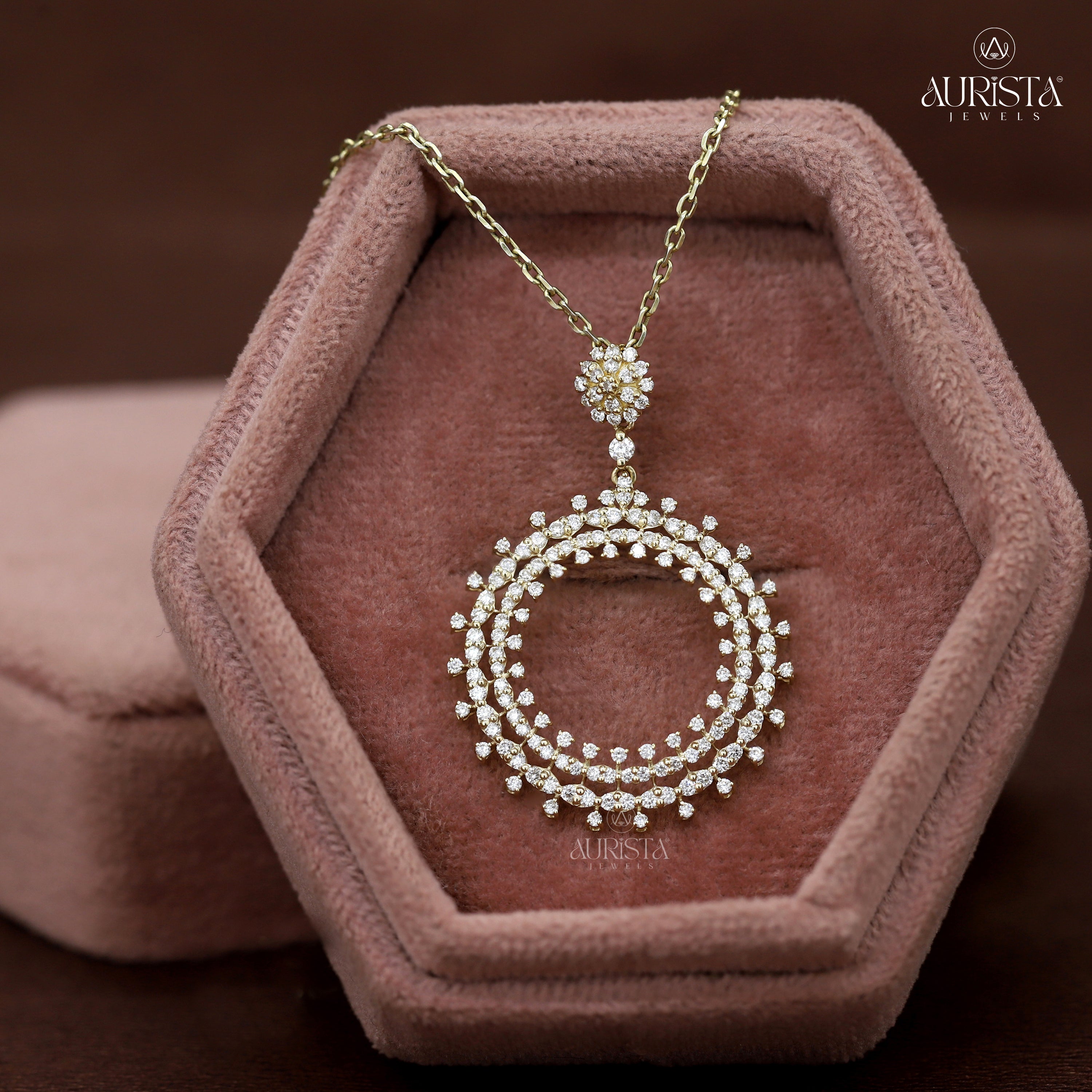 Pure Glow Round Diamond Pendant in Yellow Gold