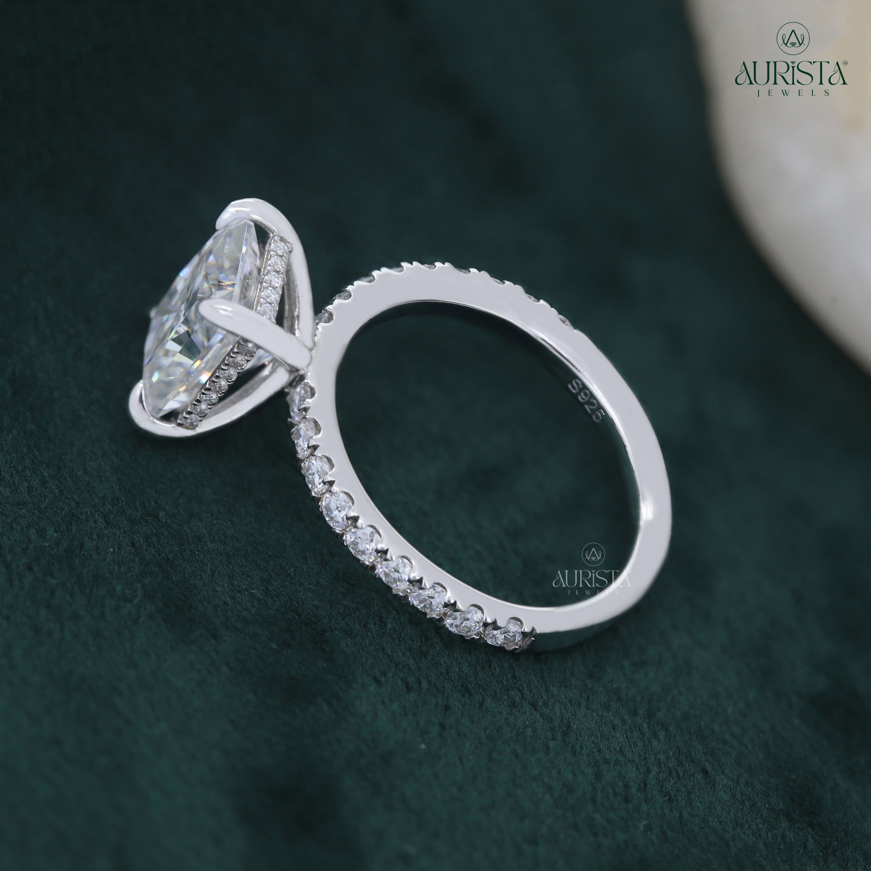 Forever Mine – White Gold Ring with  Radiant Diamond