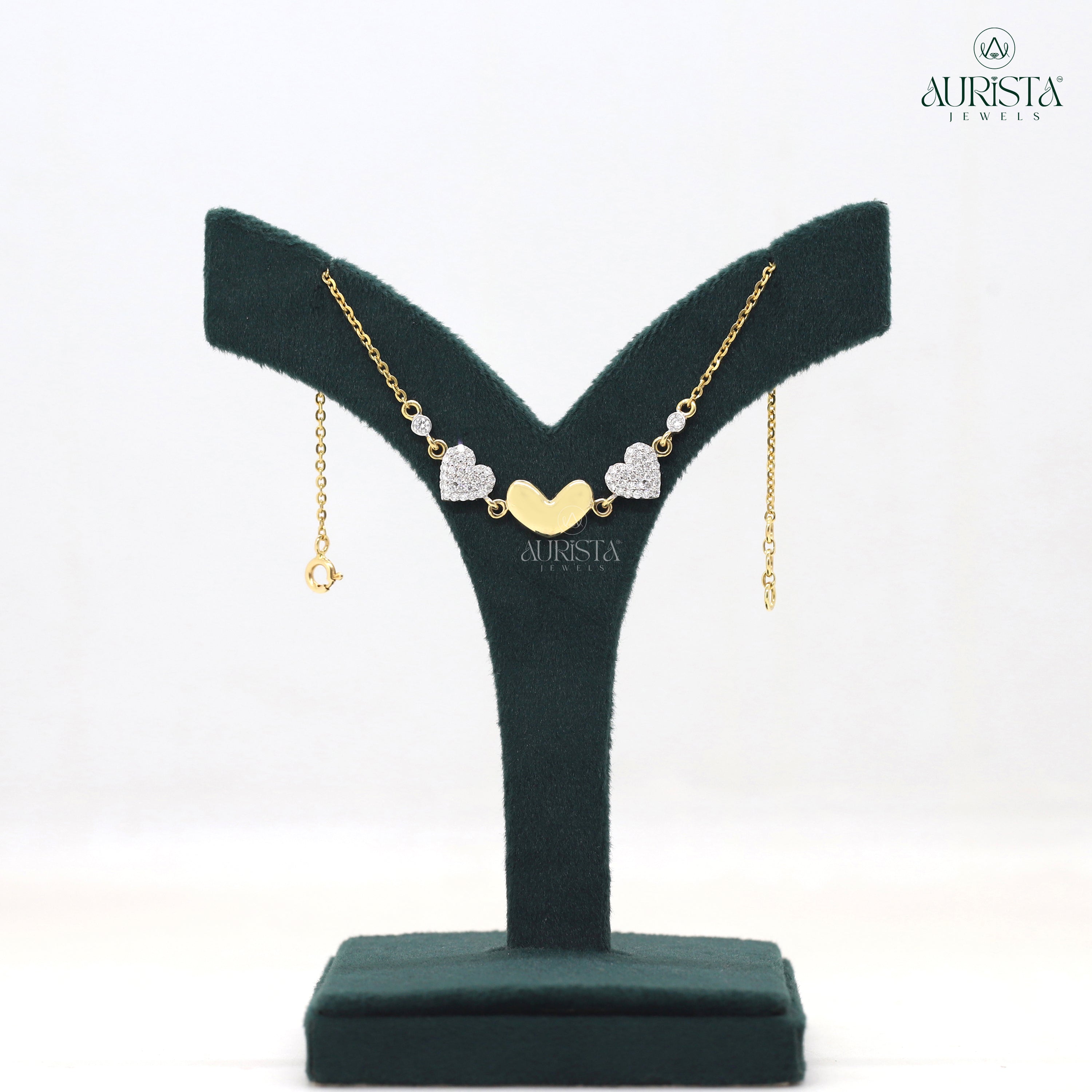 Timeless Shine – Yellow Gold Bracelet with Round Diamonds