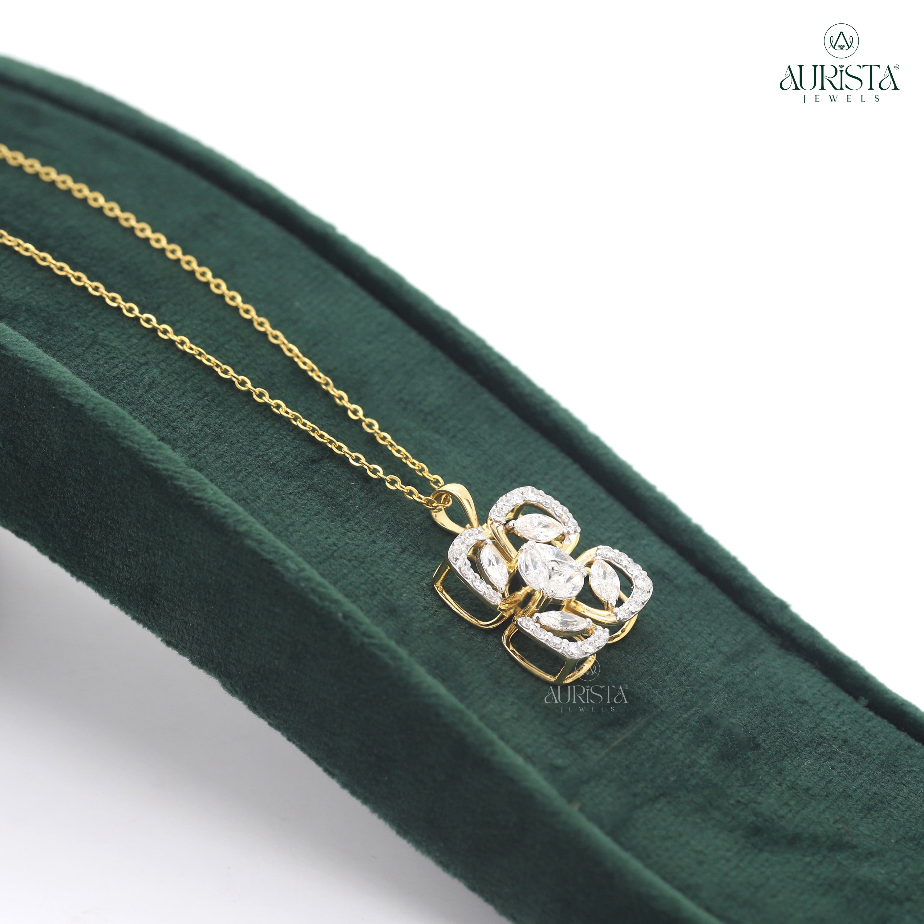 Dazzling Bloom – Yellow Gold Cluster Diamond Jewelry Set