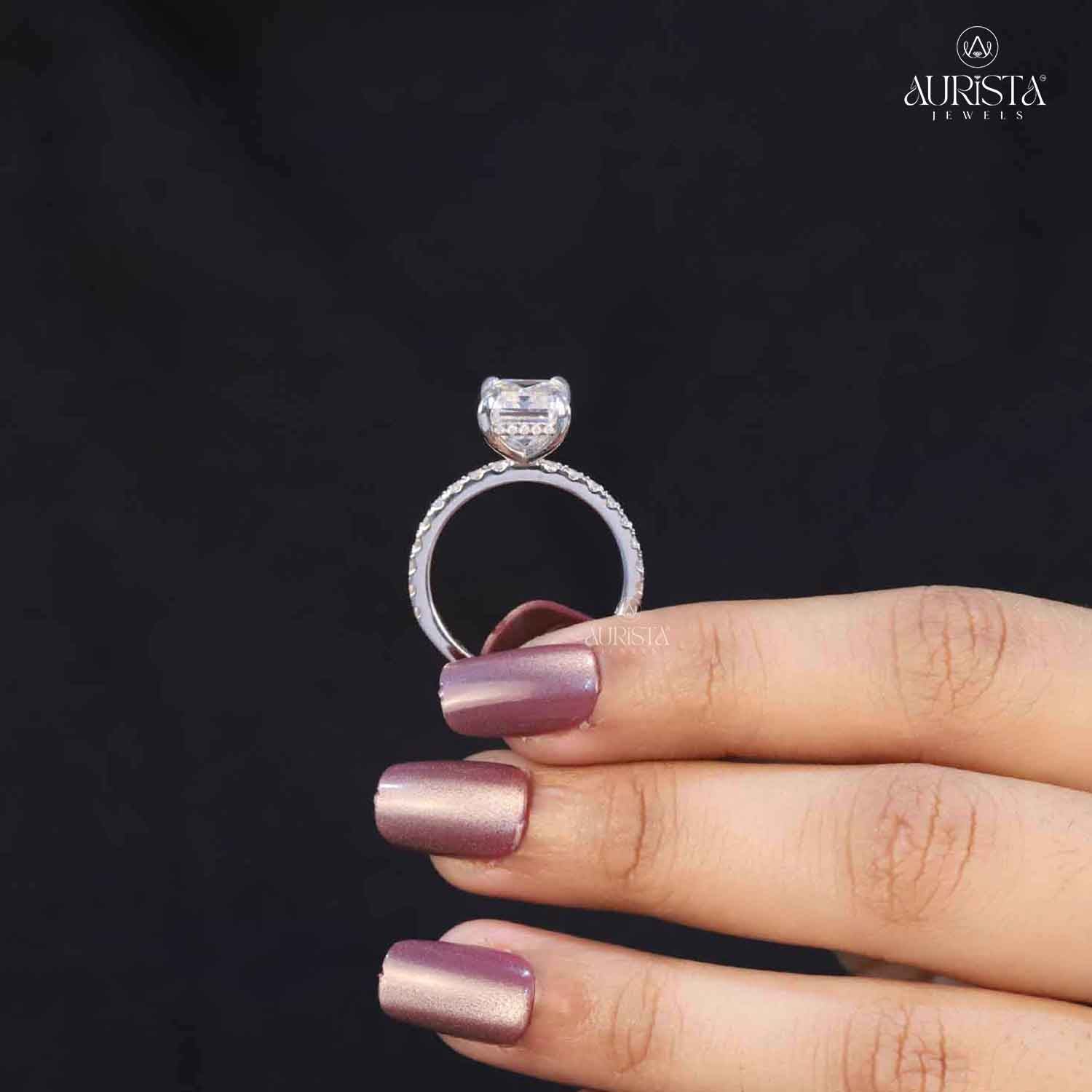 Forever Mine – White Gold Ring with  Radiant Diamond