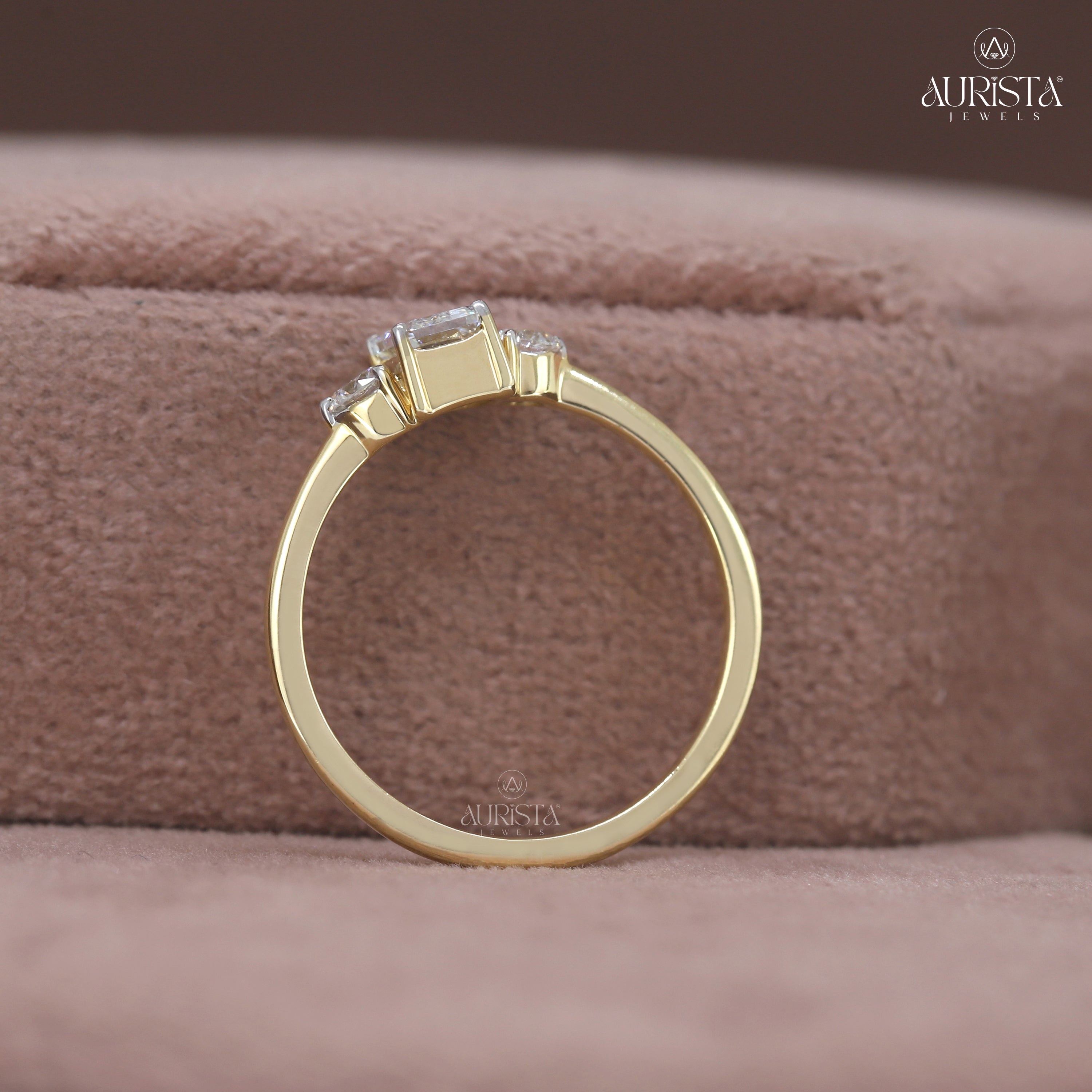 Hold Forever Close- Yellow Gold Band with Emerald White Diamond