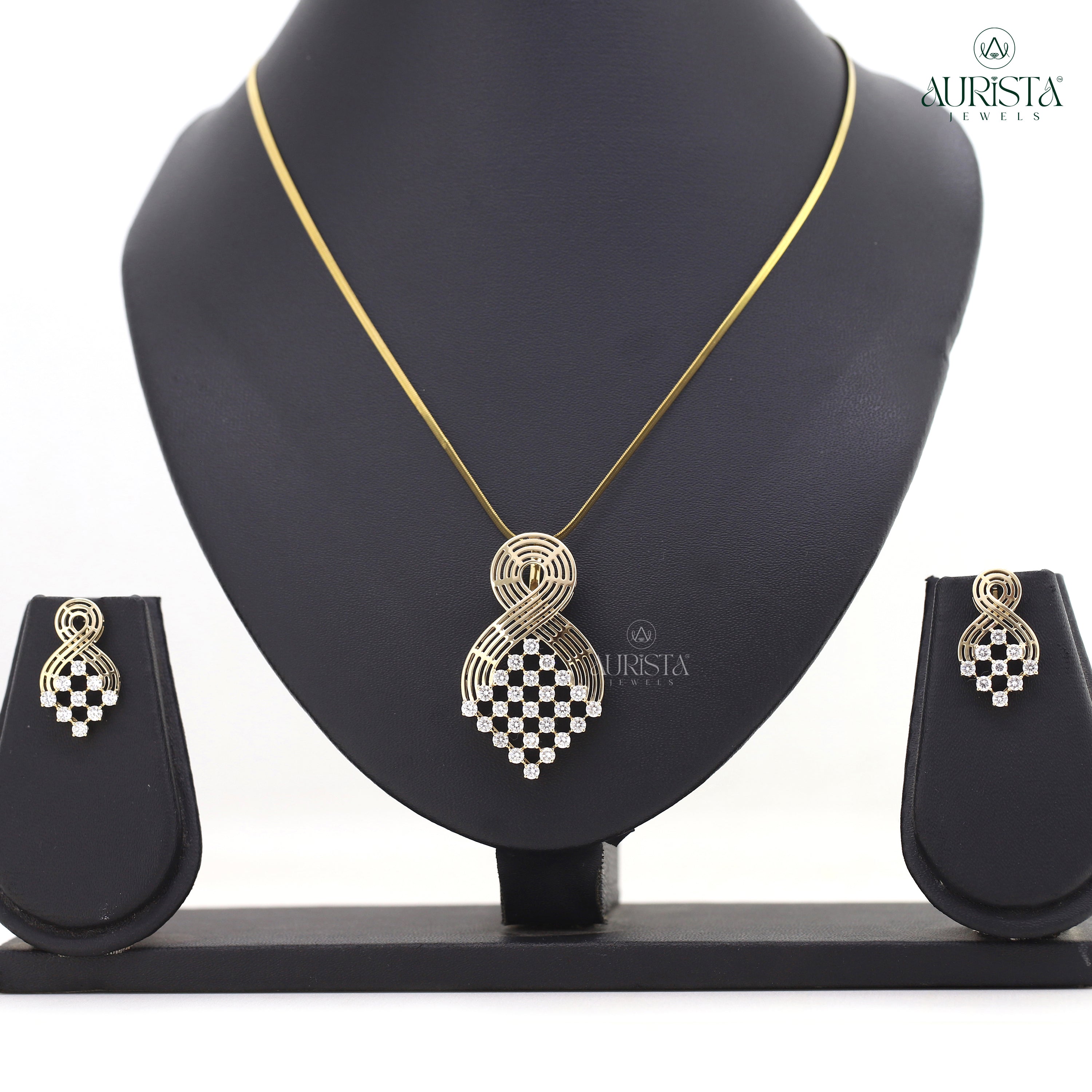 Endless Shine – Solid Gold Diamond Jewelry Set