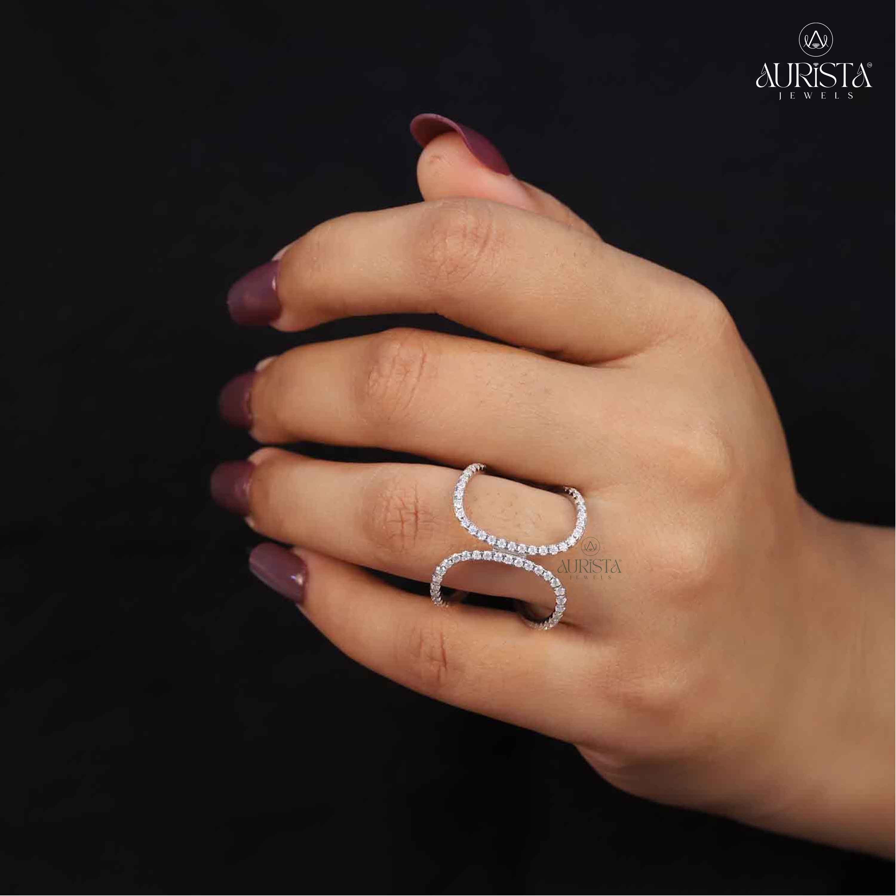 Hold Forever Close- White Gold with Round White Diamond