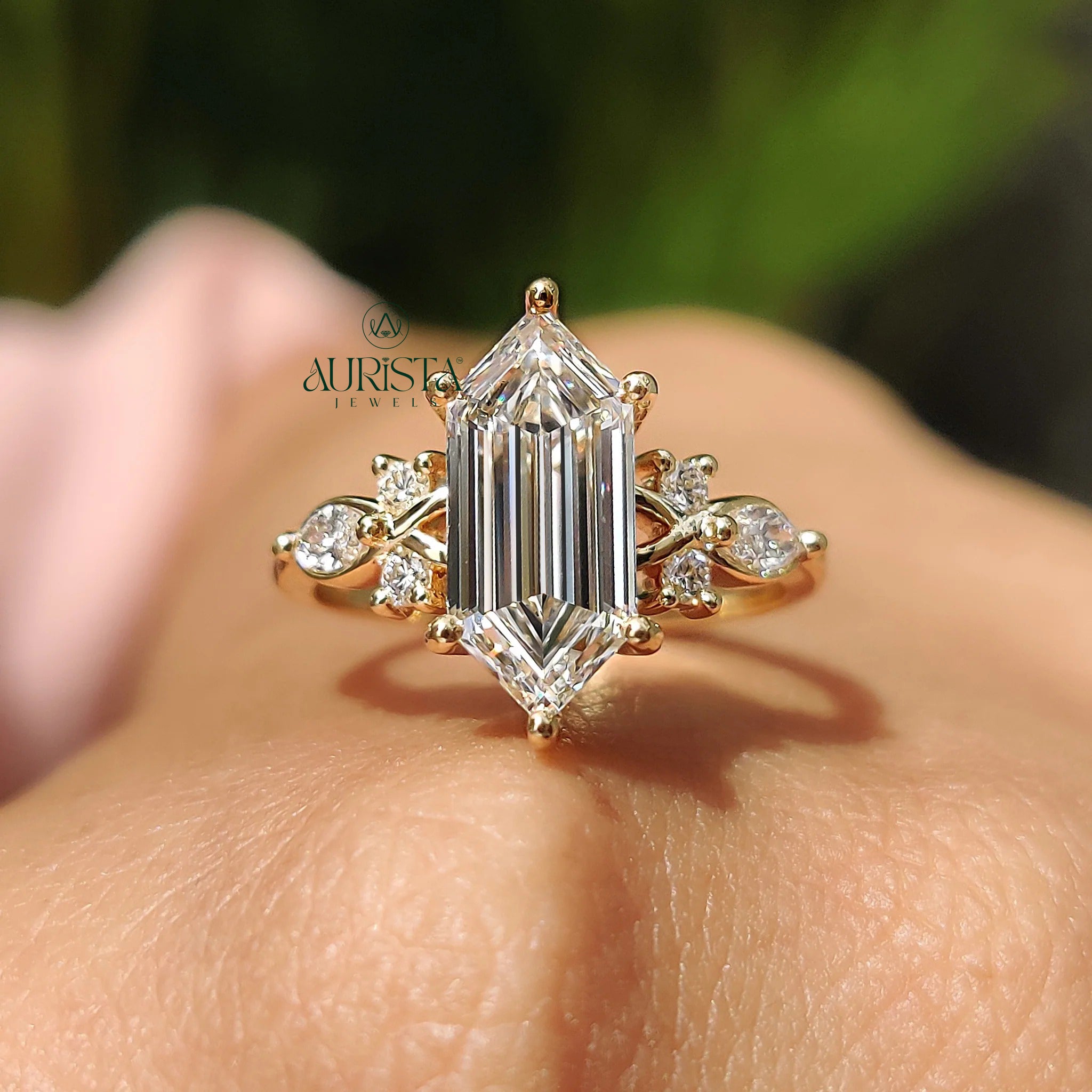 Endless Charm – Rich Beauty with Radiant Sparkle