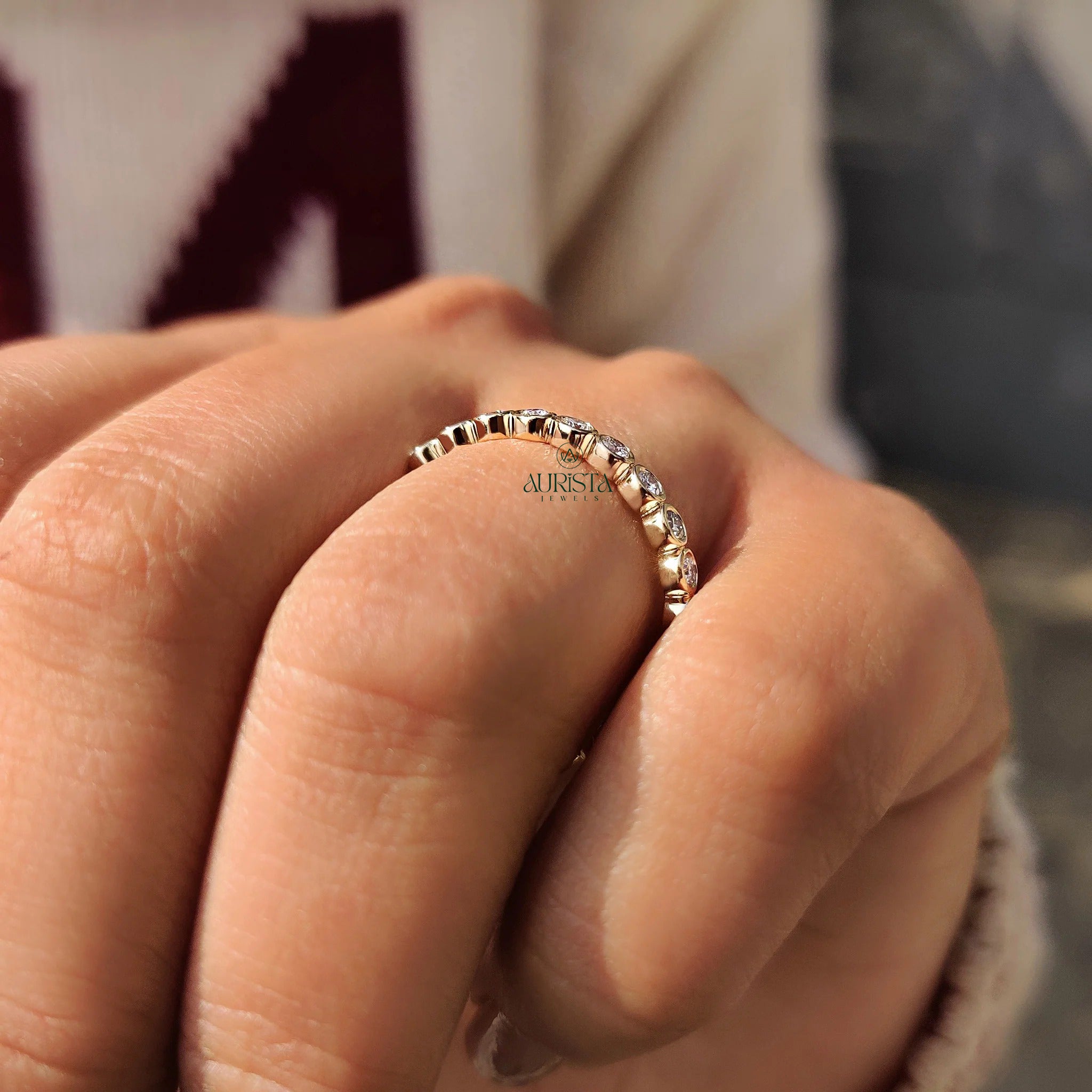 Sacred Spark – Fine Ring with Dazzling Diamond