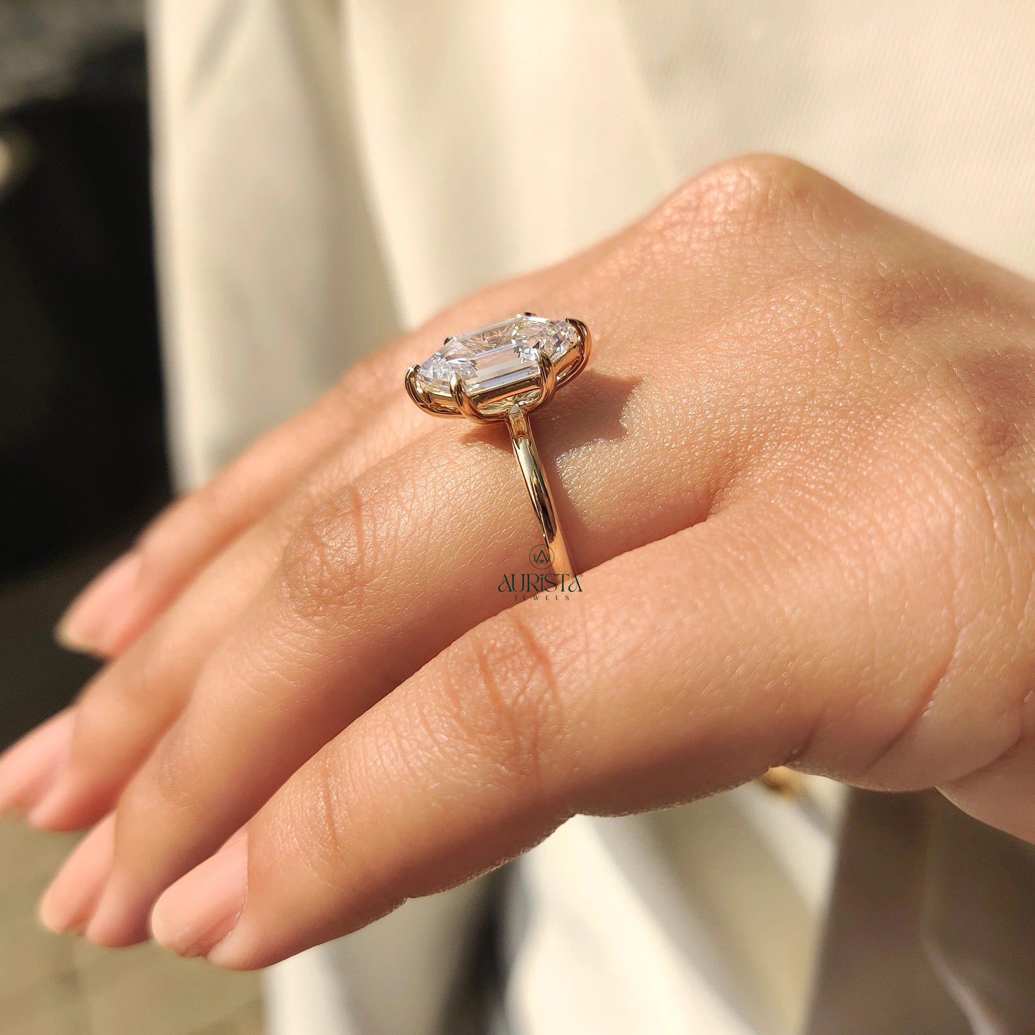 Elegant Solitaire Diamond Ring with Timeless Shine
