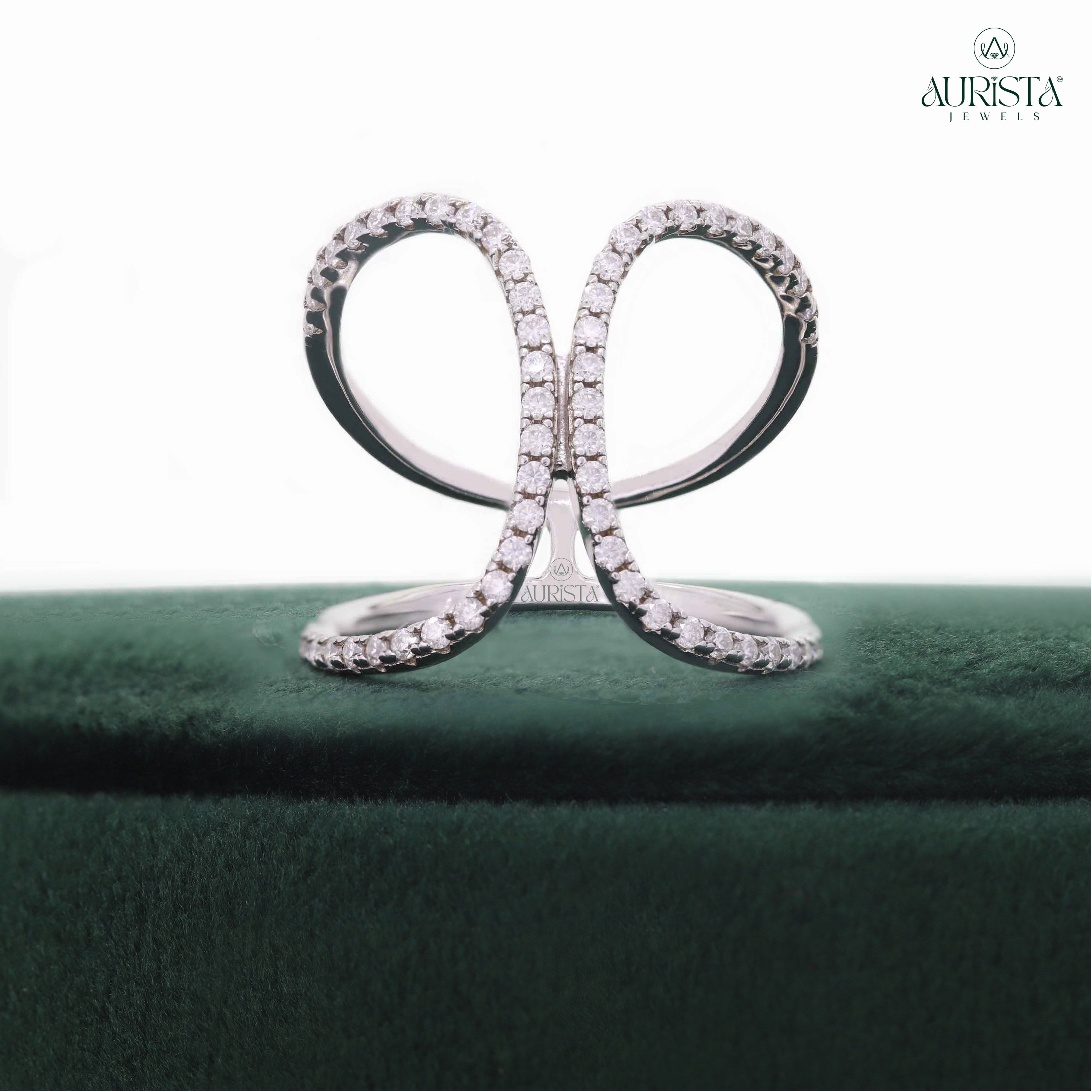 Hold Forever Close- White Gold with Round White Diamond