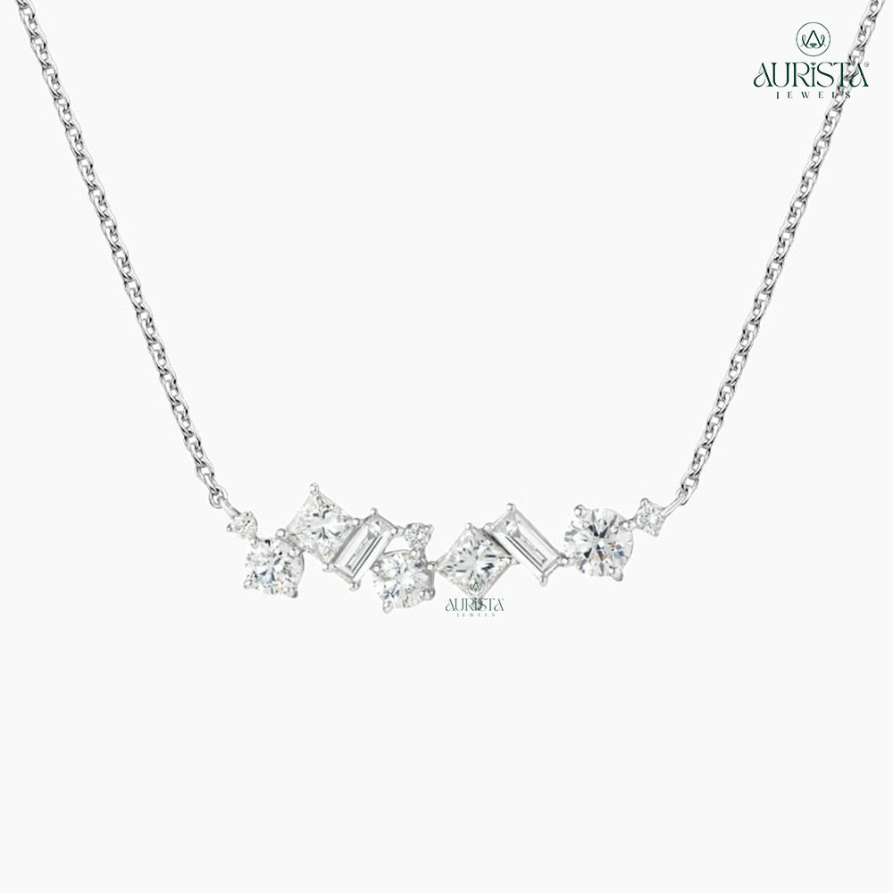 Pure Elegance Round Brilliant Pendant in White Gold