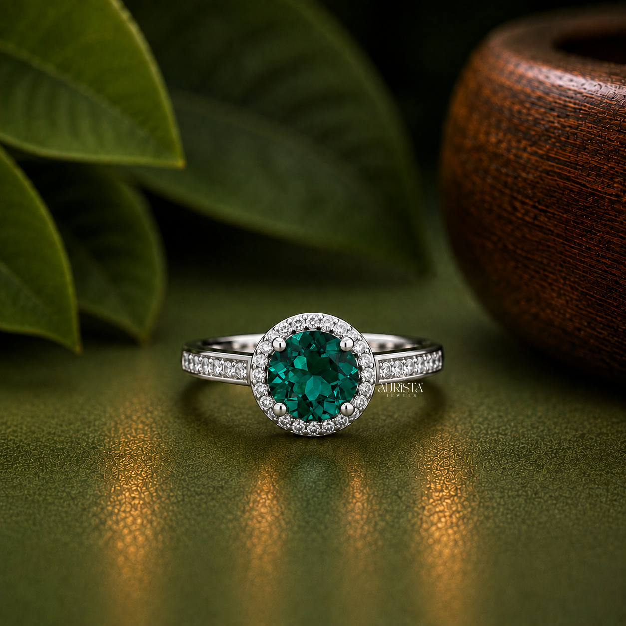 Green Halo Lab Grown in Diamond Engagement Ring Luxury Statement Band