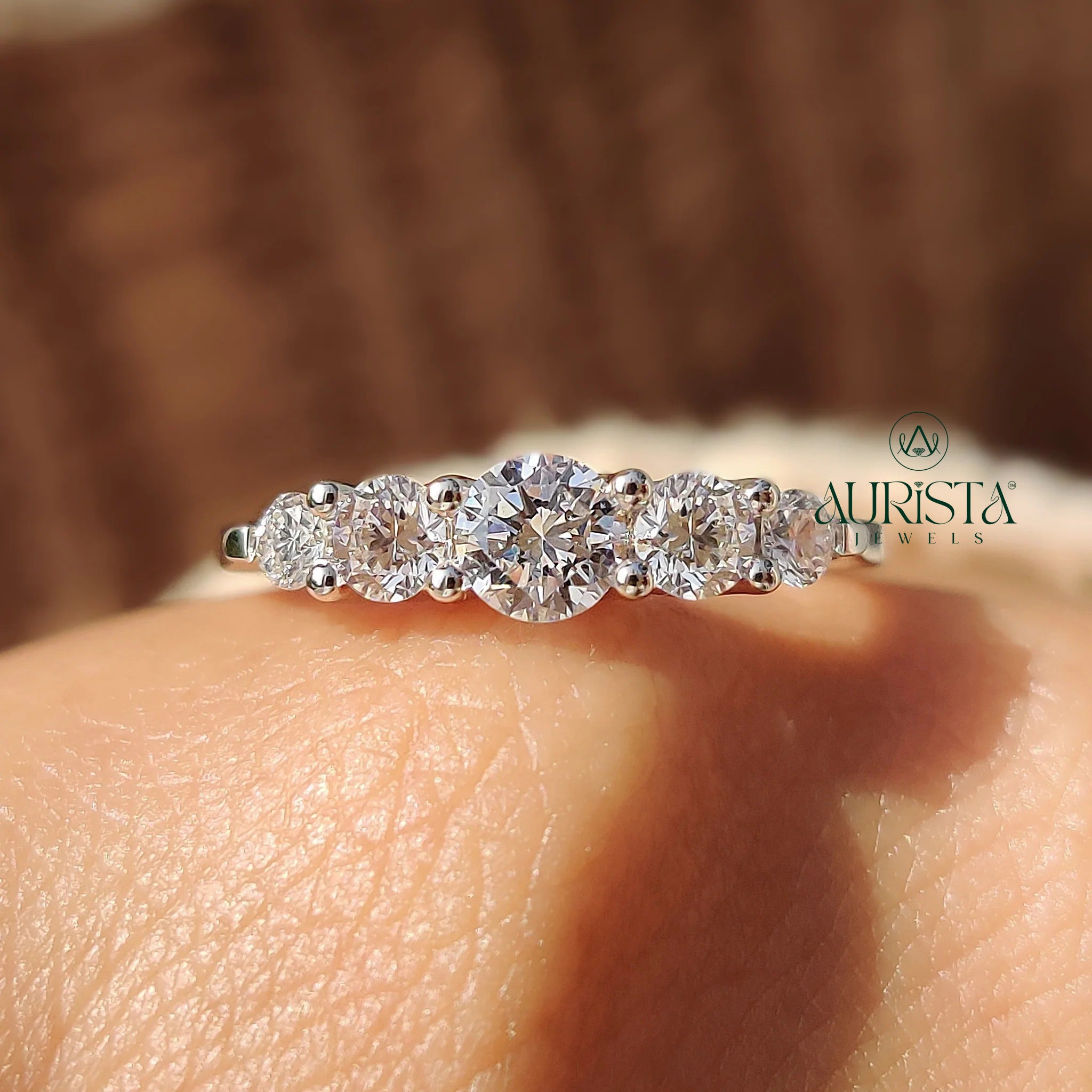 Promise Spark – Refined Grace with Elegant Glow