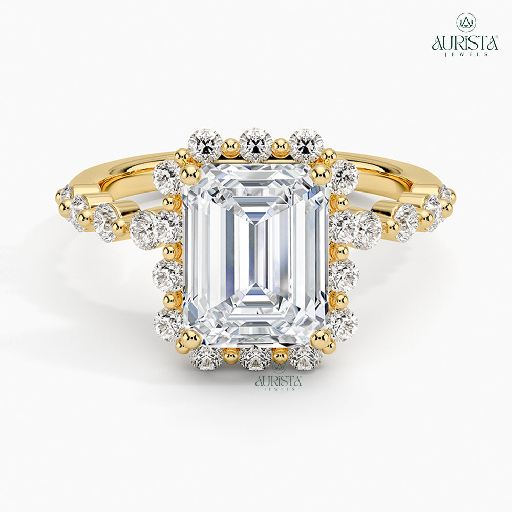 Shine of Promise Yellow Gold Ring with Emerald Diamond