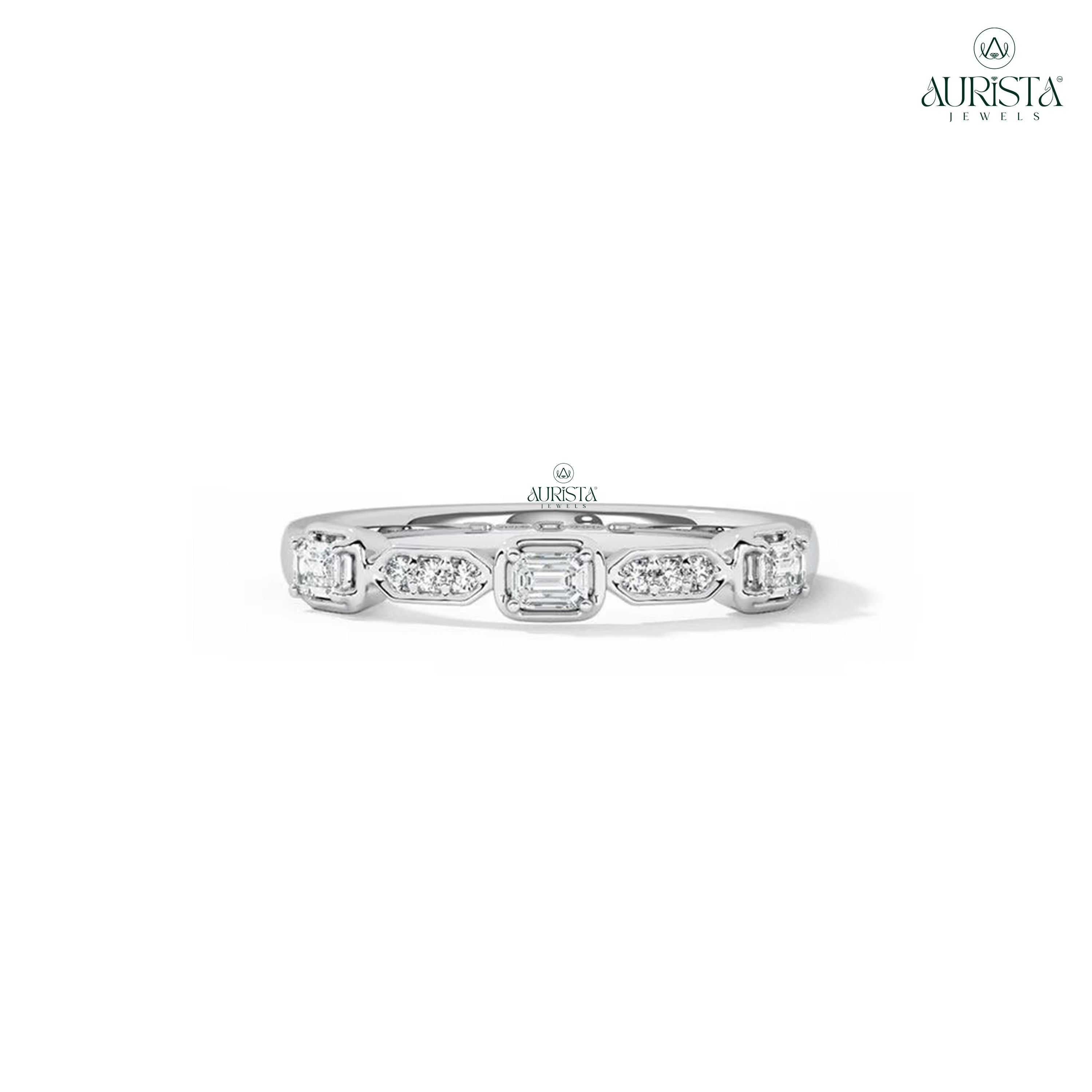 Gift of Love – White Gold Band with Emerald Diamond