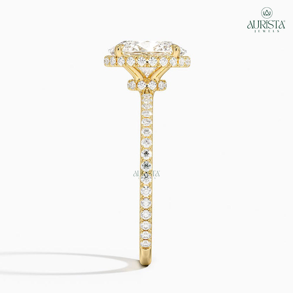 Bound in Love – Yellow Gold Band with Oval Diamond