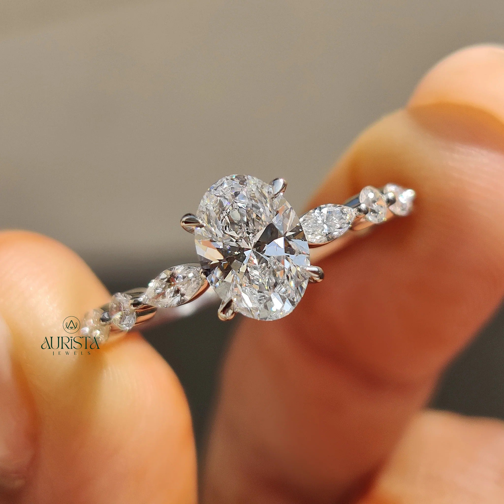 Infinite Pave Glow – Luxe Ring with Fine Shine