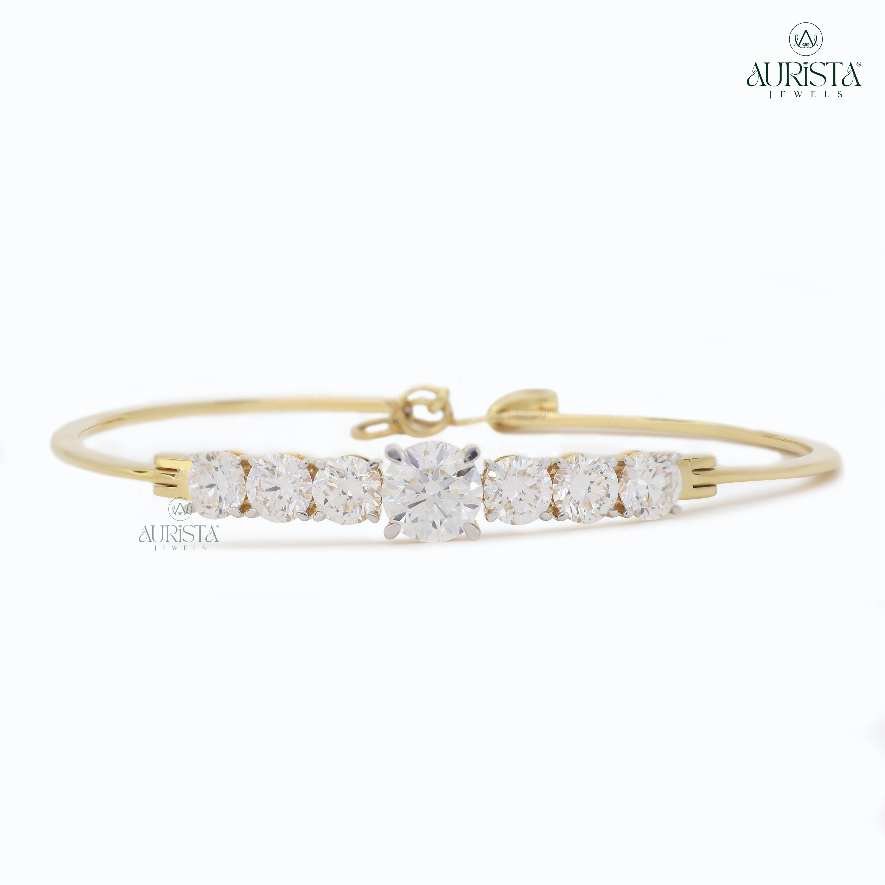 Eternal Embrace – Diamond Bracelet in Yellow Gold