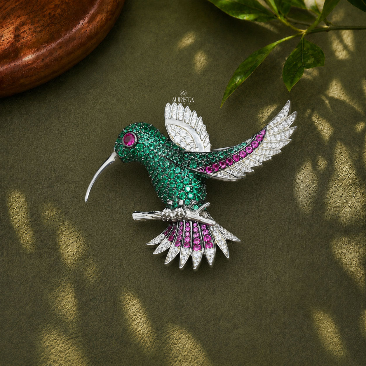 Sparkling Moissanite Hummingbird Brooch - Vibrant Green Gemstone Bird Pin Pendant