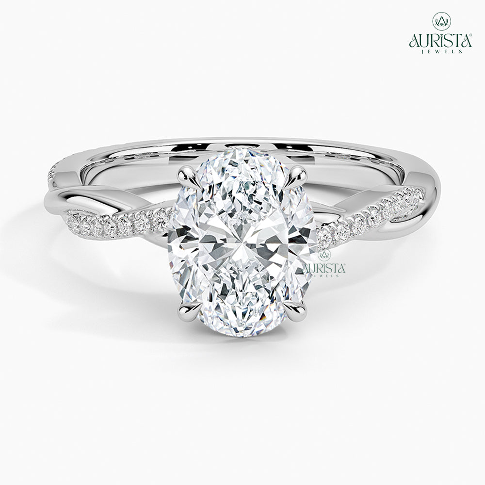 Circle of Love – White Gold Ring with Oval Diamond