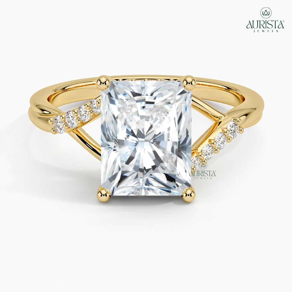 Promise Eternal – Yellow Gold Ring with Radiant Diamond