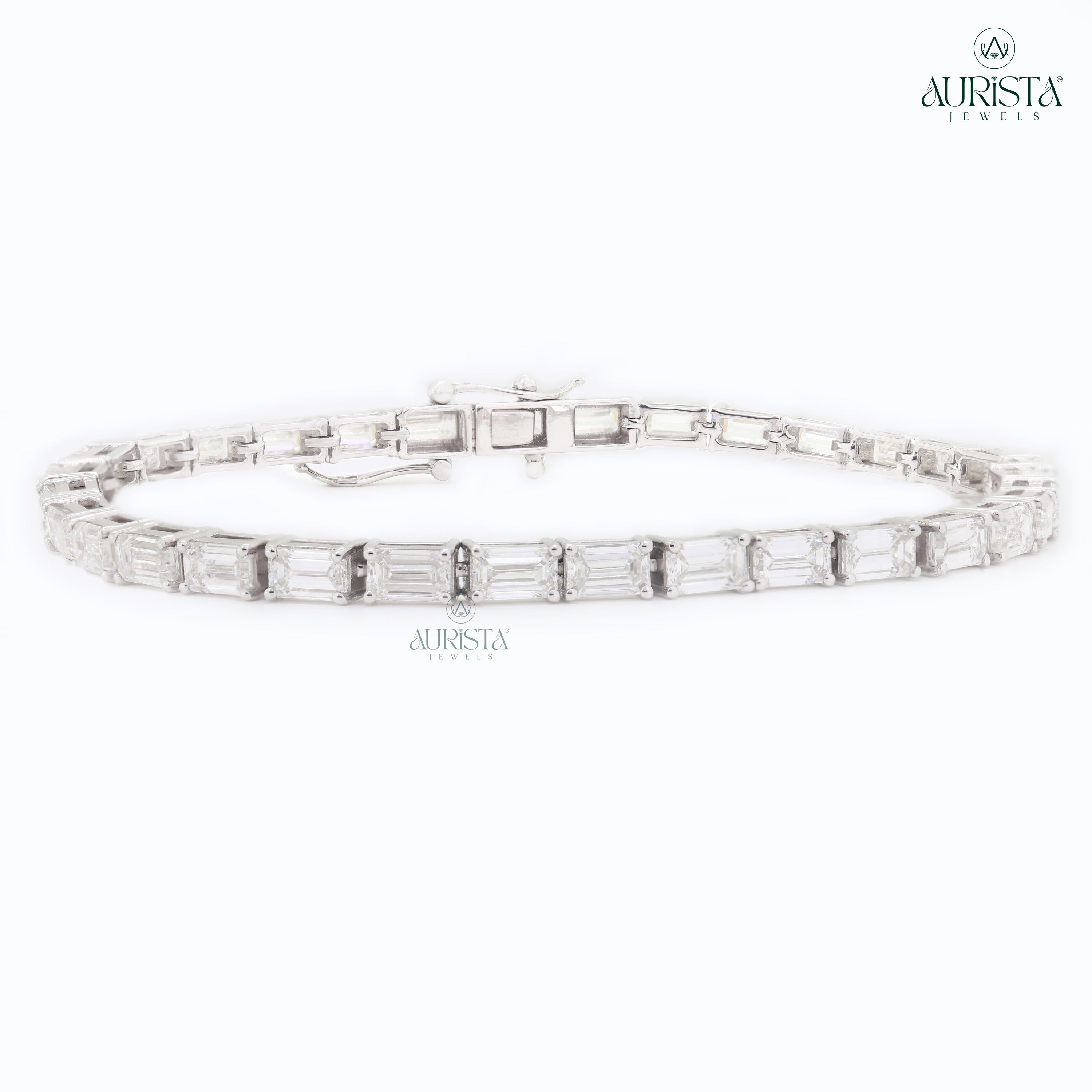 Lightbound Love – White Gold Tennis Bracelet