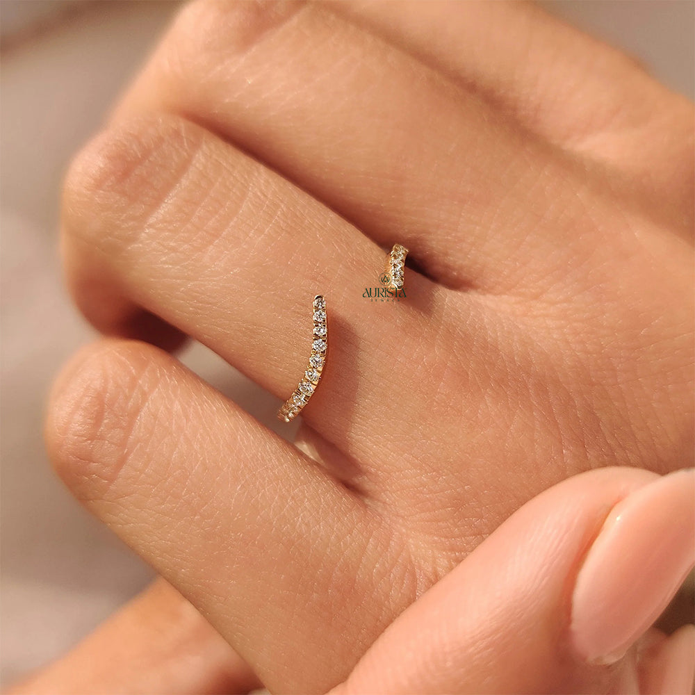 Shine of Promise – Rose Gold Band with Round Diamond