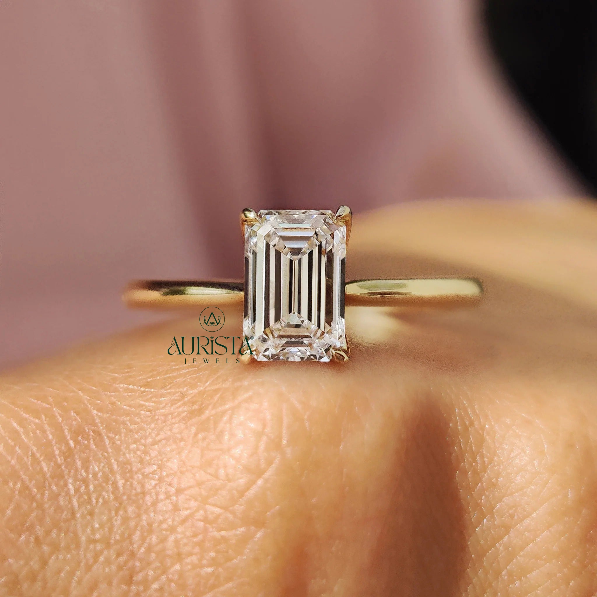 Brilliant Emerald Diamond Ring Crafted for Modern Luxury