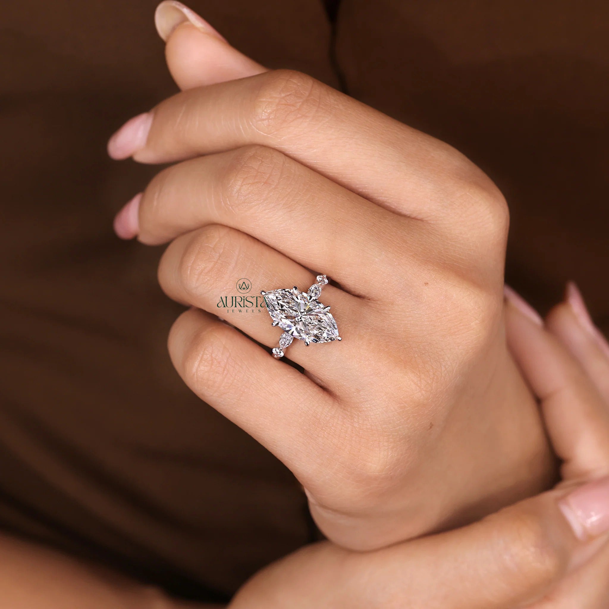 Shine Forever – Elite Charm with Premium Glow