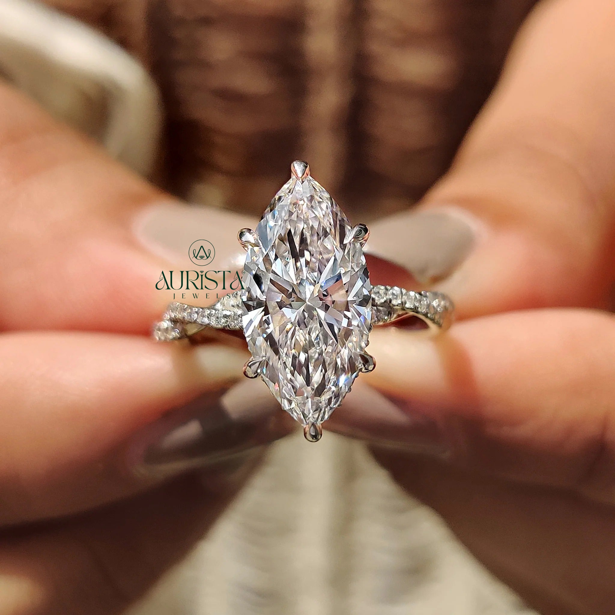 Infinite Pave Glow – Luxe Ring with Fine Shine