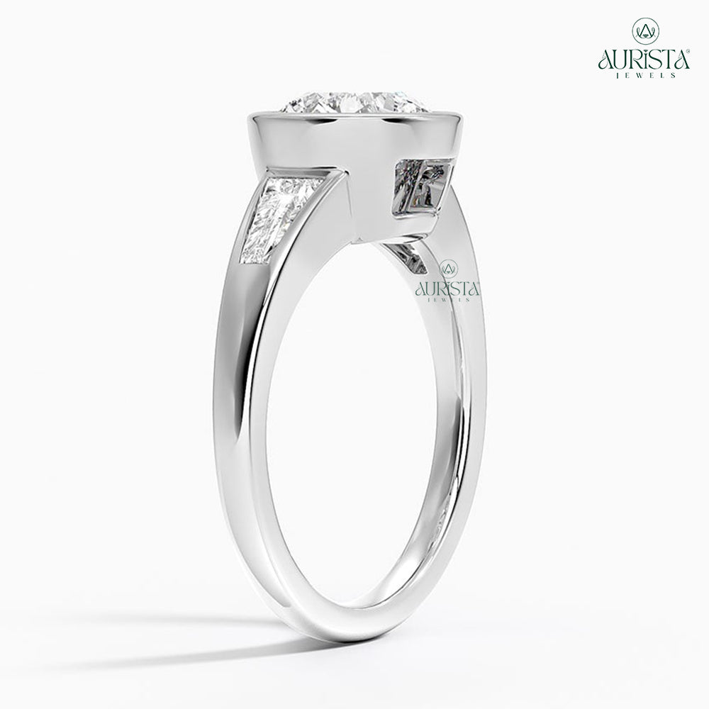 Forever Gleam White Gold Ring with Round Diamond