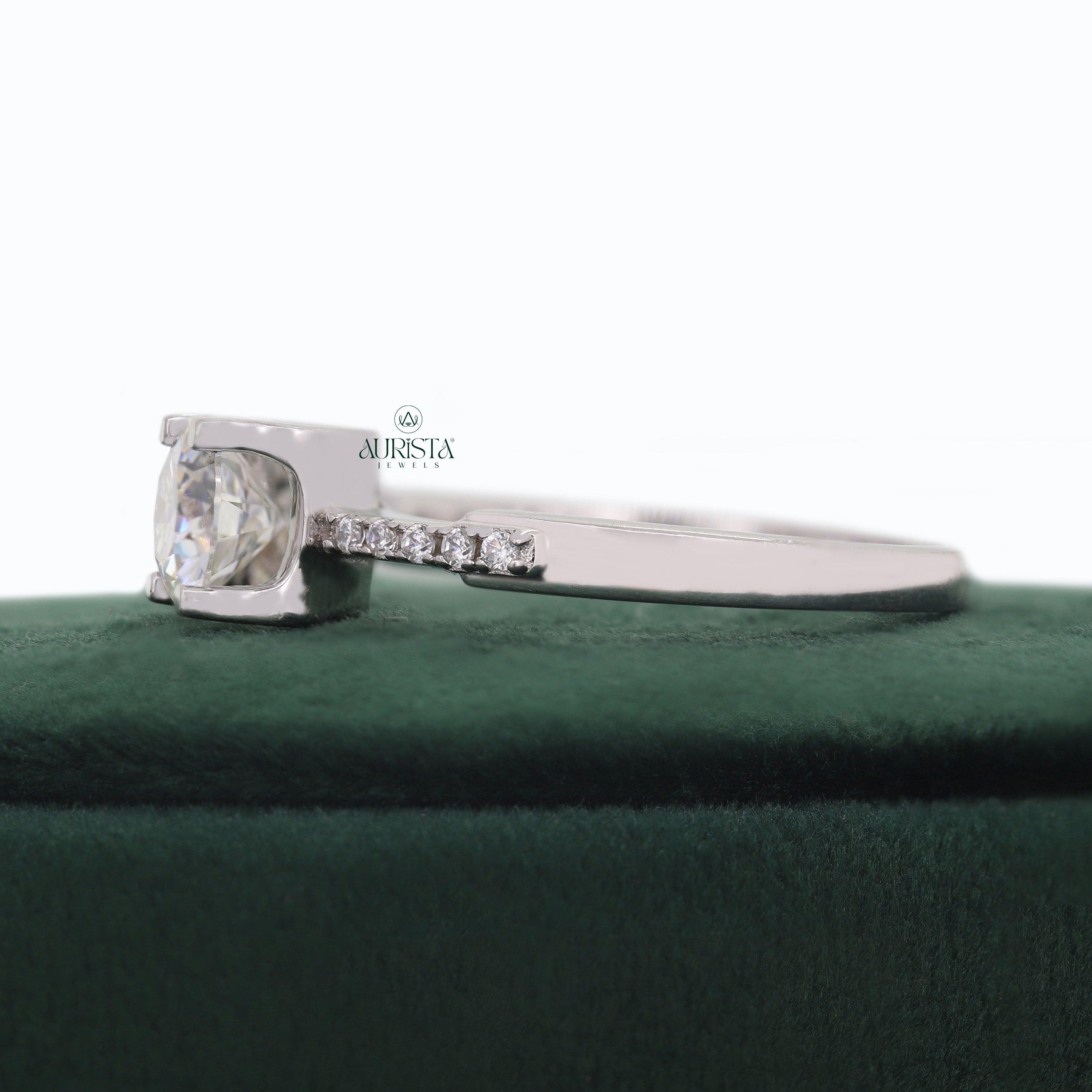 Forever, Refined – A Sleek White Gold Diamond Ring