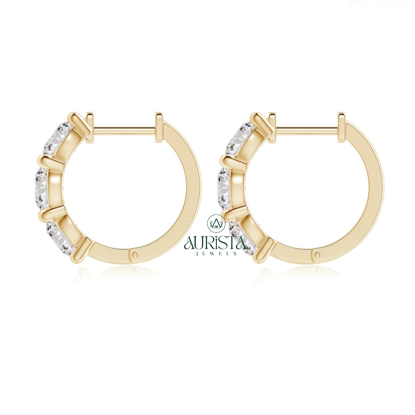 Pure Earrings with Sparkling Diamond