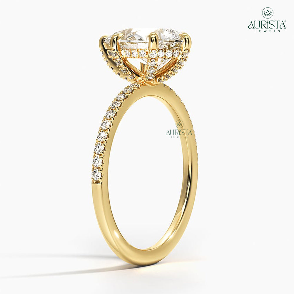 Crown Eternal – Yellow Gold Band with Pear Diamond