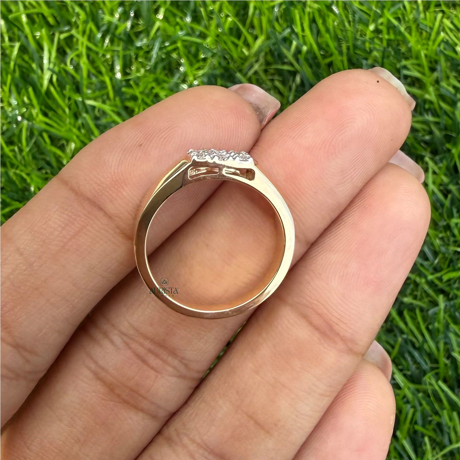 Dream of Shine Yellow Band with Round Diamond
