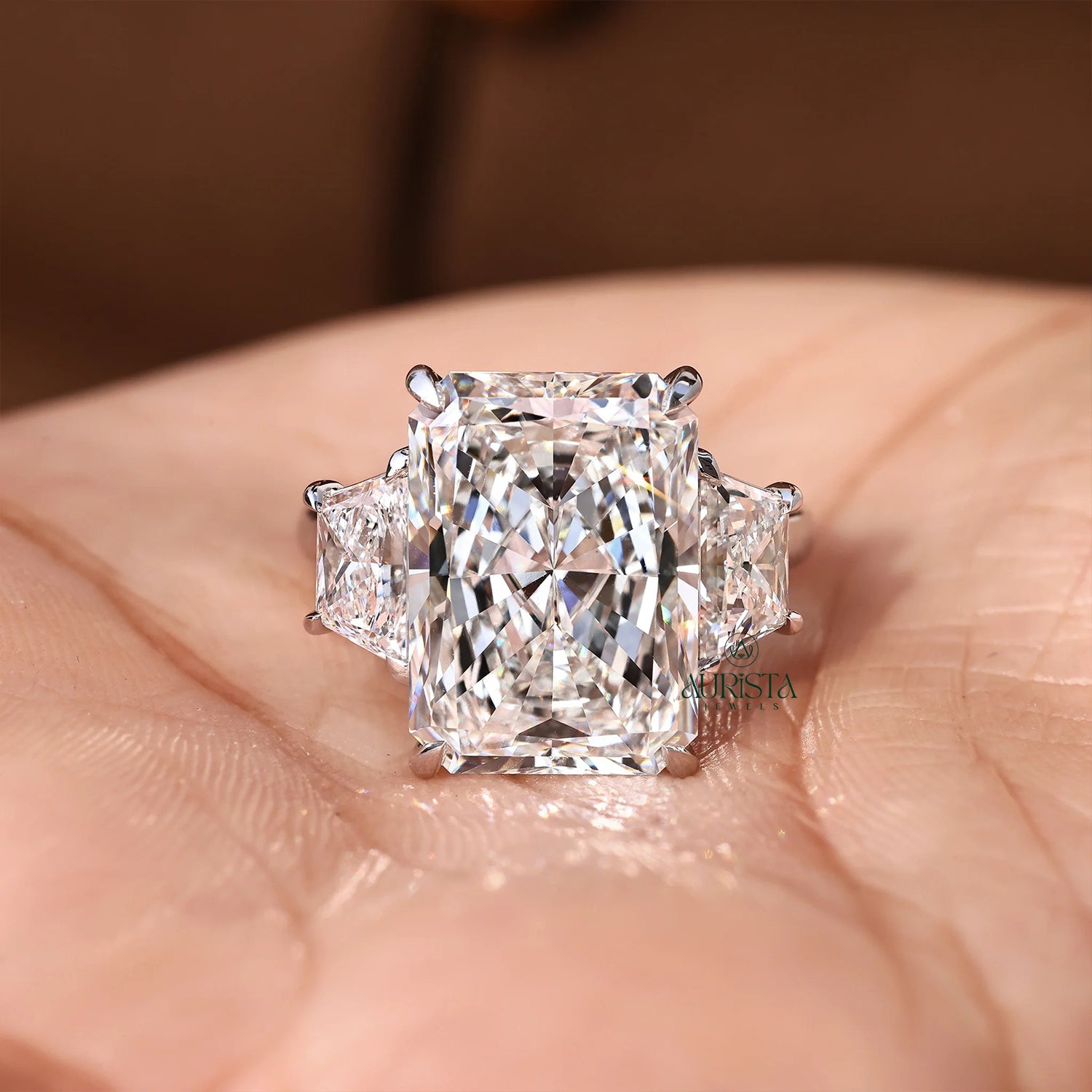 Infinite Glow – 5 Carat Radiant Ring with Fine Diamond